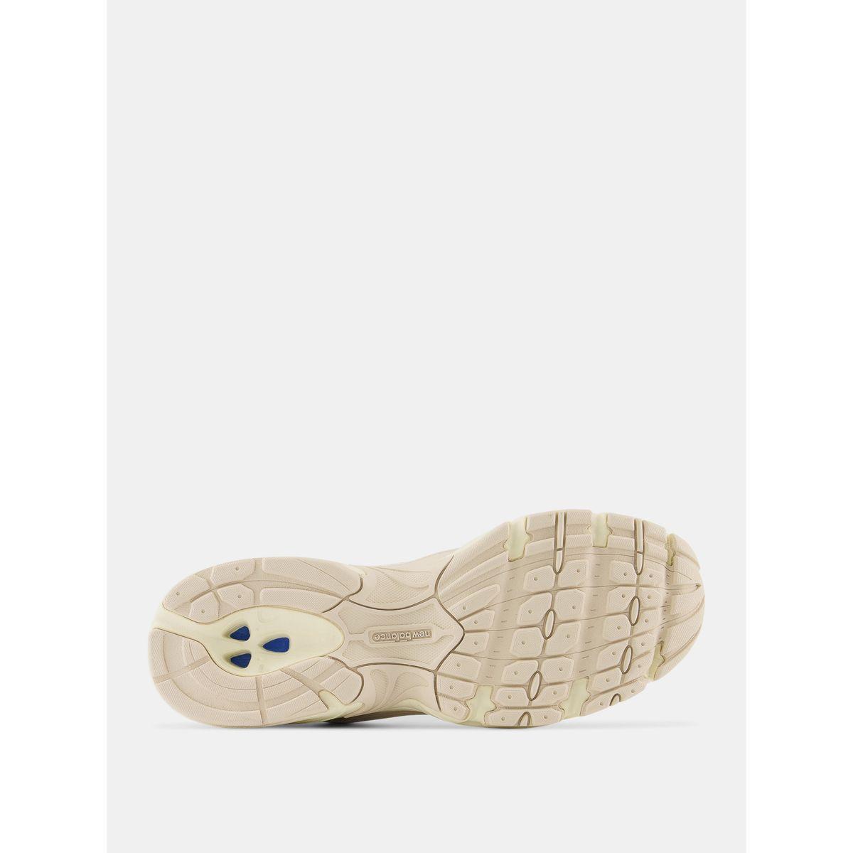 New Balance 530 Lifestyle Shoes-men-shoes-sneakers-image-6