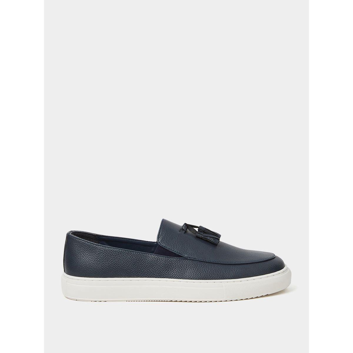 Styli Tassel Front Detail Casual Moccasin-men-shoes-loafersandmoccasins-image-1