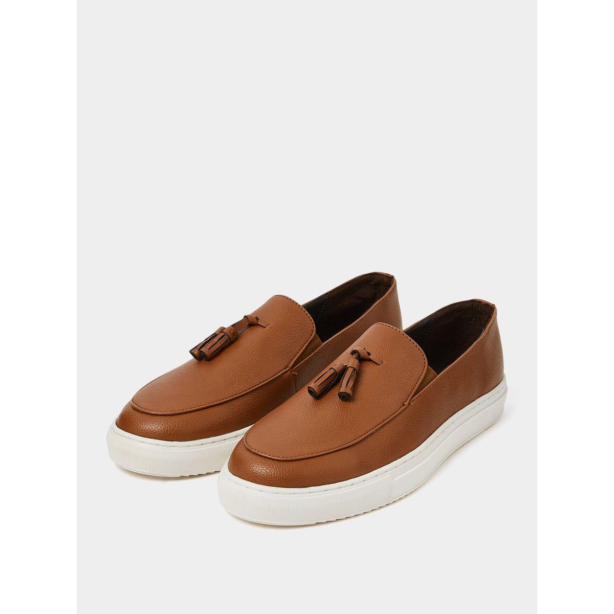 Styli Tassel Front Detail Casual Moccasin-men-shoes-loafersandmoccasins-image-2