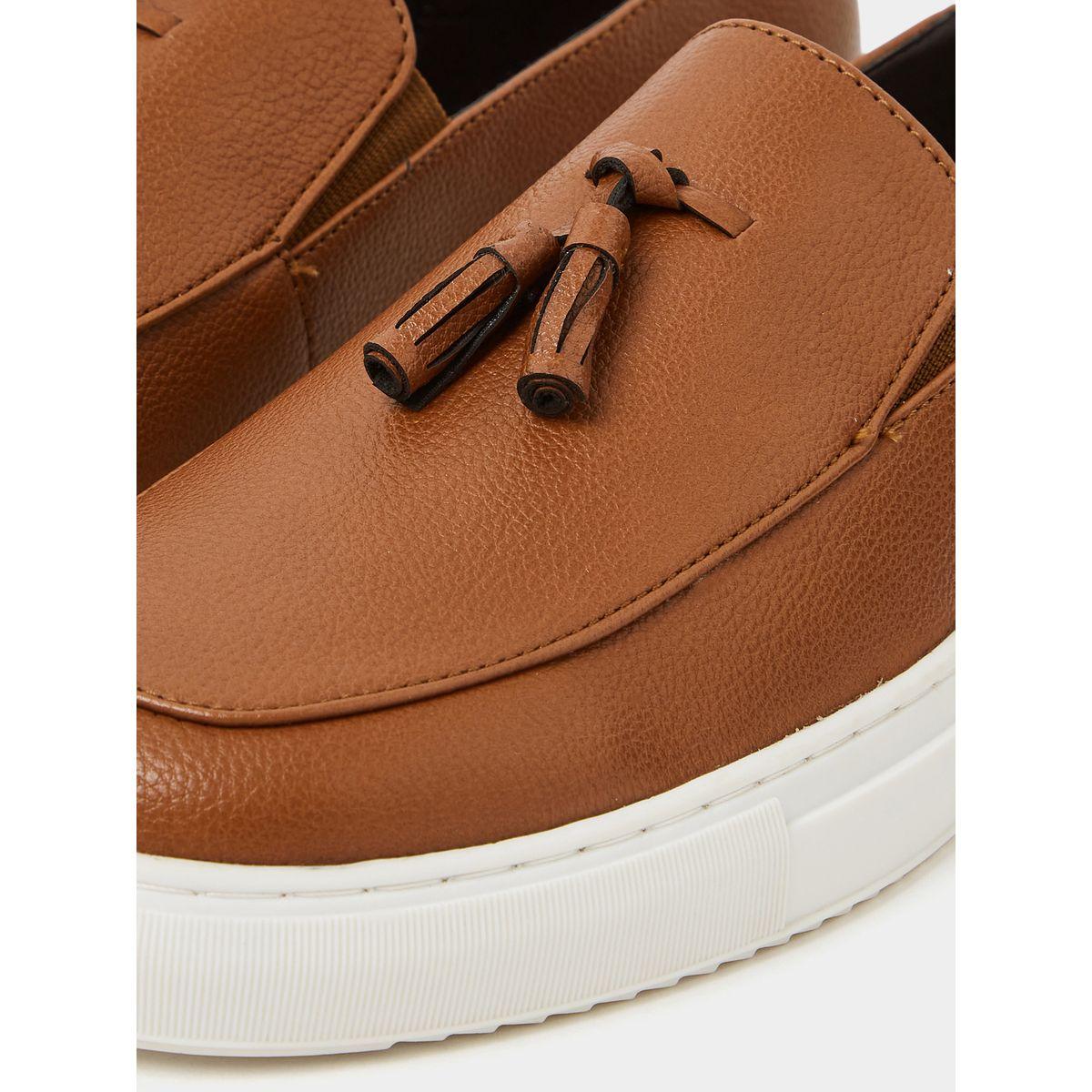 Styli Tassel Front Detail Casual Moccasin-men-shoes-loafersandmoccasins-image-3
