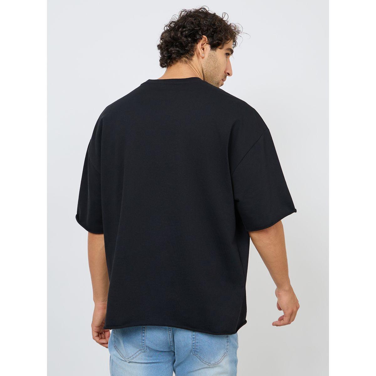 تيشيرت كاجوال بقصة بوكسي-men-clothing-tshirtsandpolos-tshirts-image-4