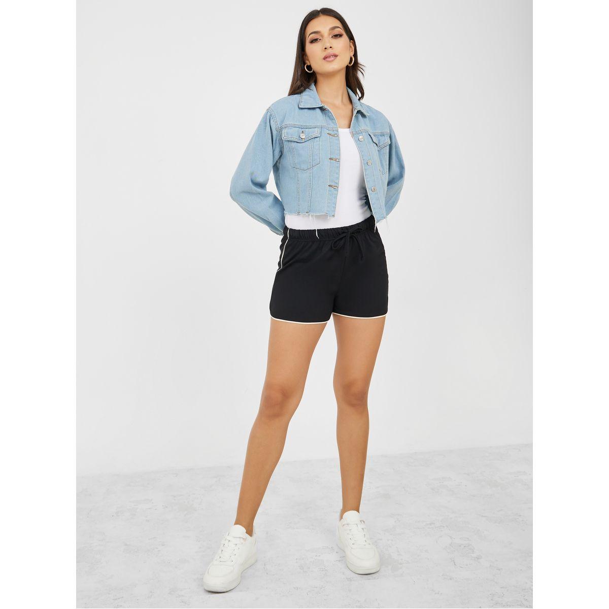 شورت سادة بتفاصيل محزوزة-women-clothing-bottoms-shorts-image-4