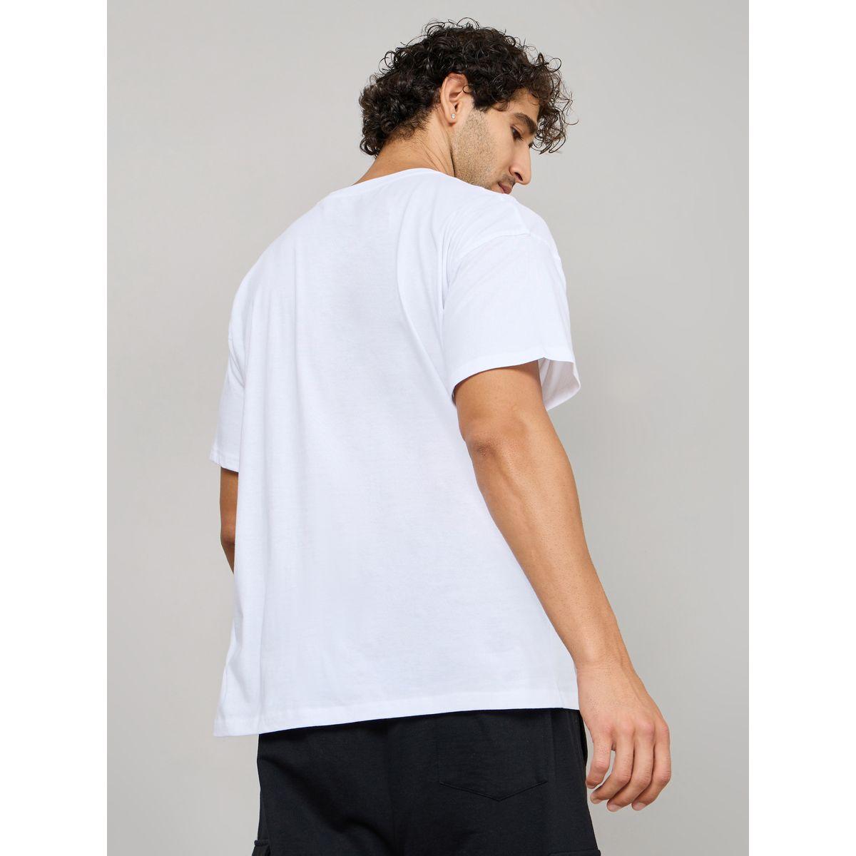تيشيرت بقصة واسعة وتفاصيل مطرزة-men-clothing-tshirtsandpolos-tshirts-image-4