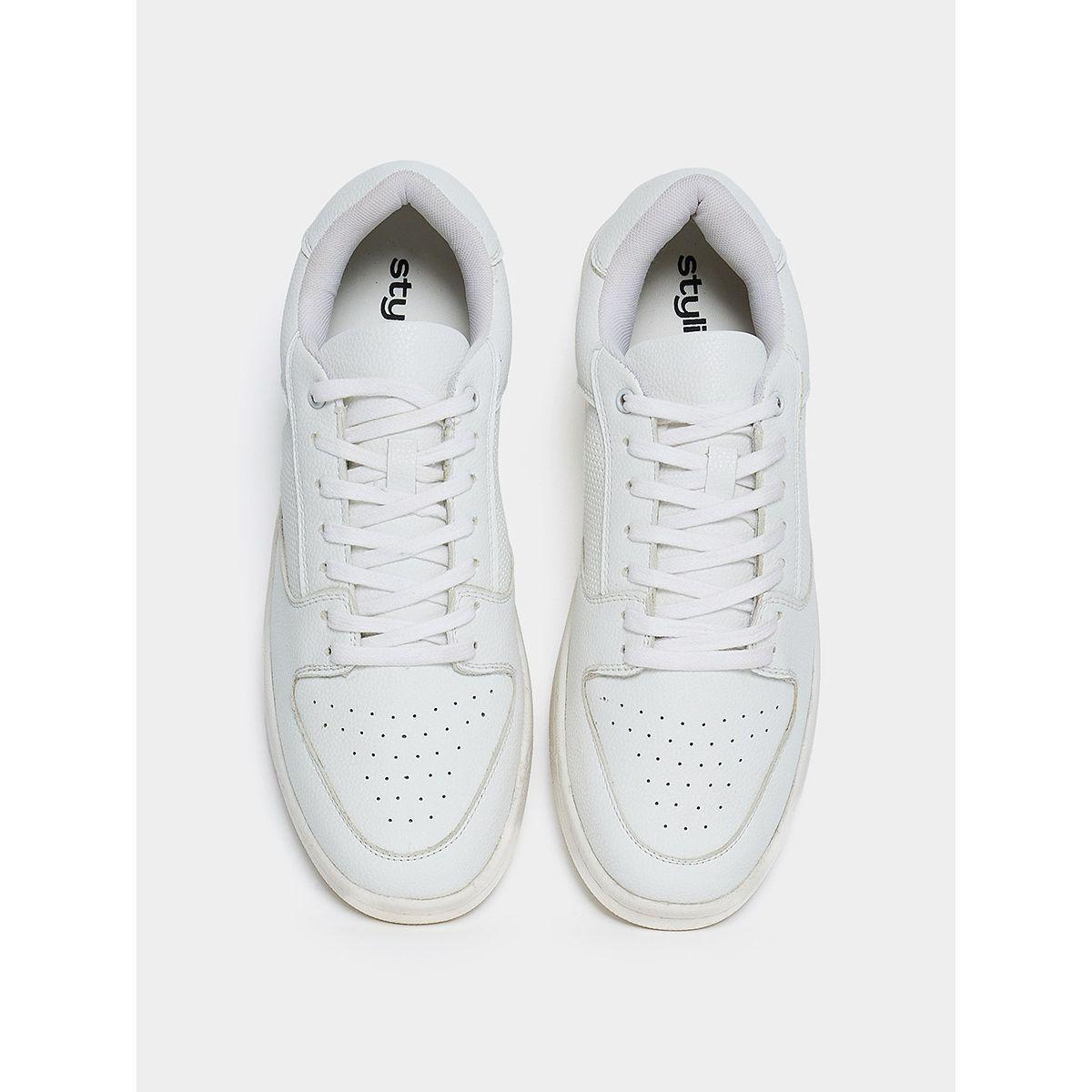 Styli Solid Lace-Up Casual Sneakers-men-shoes-sneakers-image-4