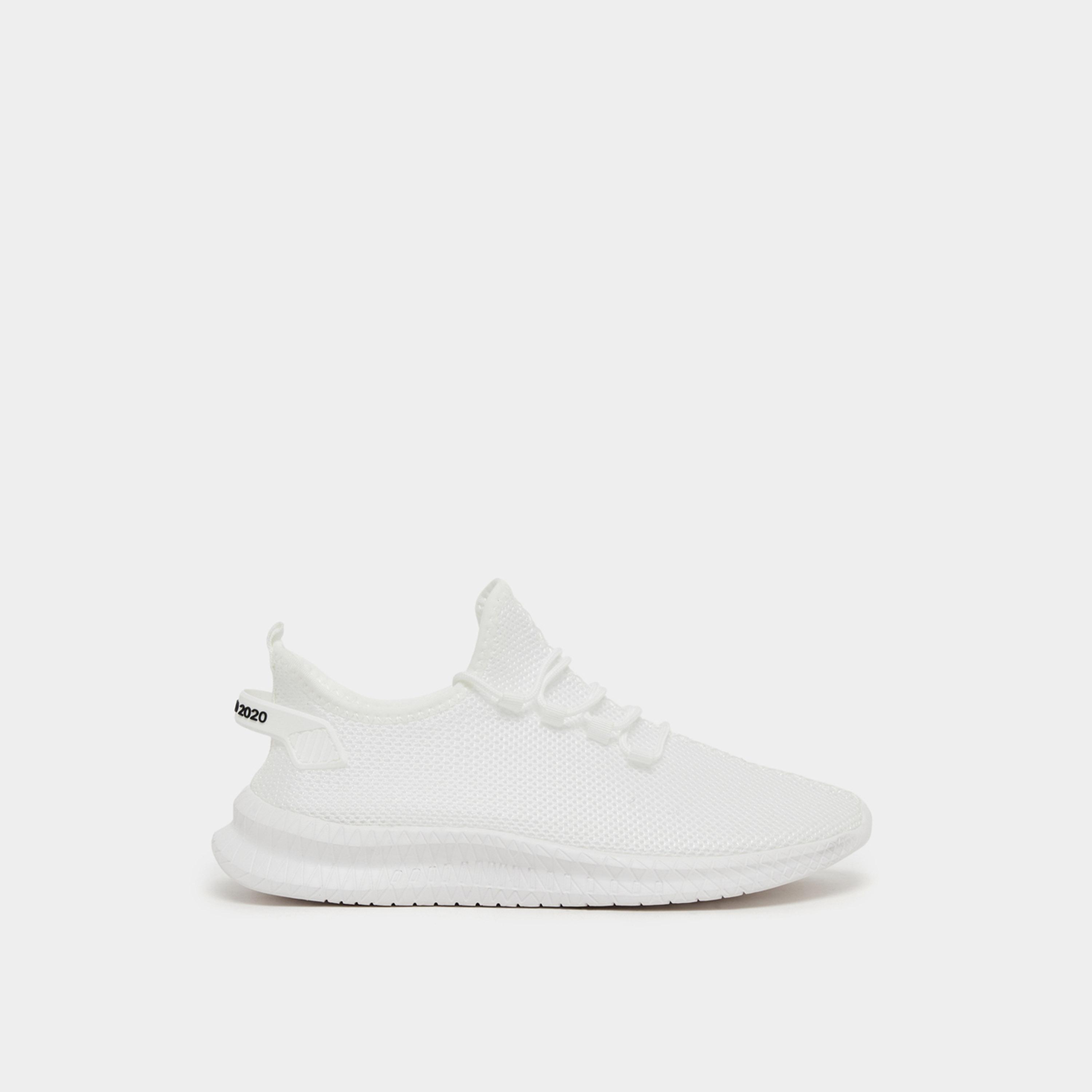 ستايلي - حذاء رياضي بتصميم محبوك برباط-men-shoes-sneakers-image-1