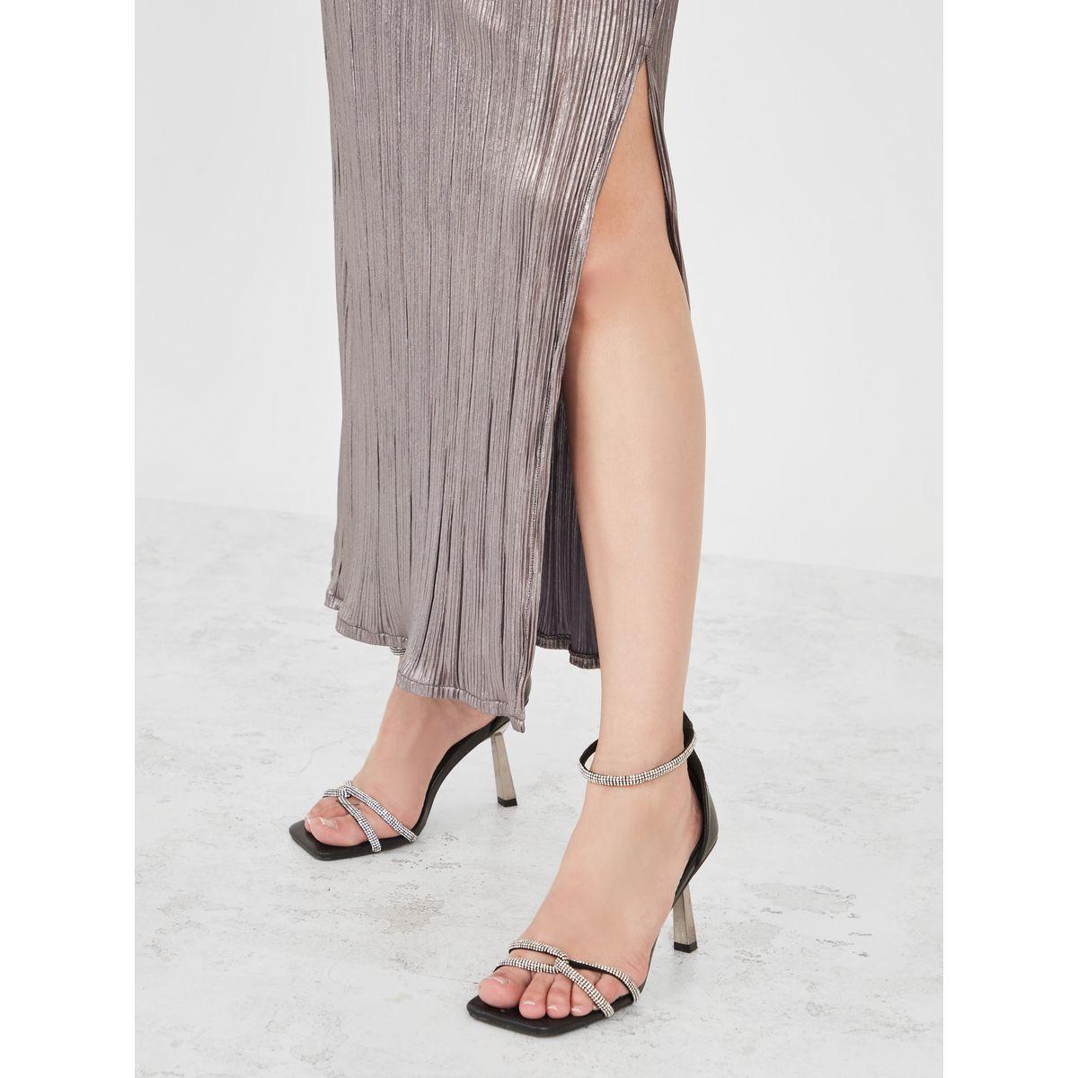 Styli Plisse Side Slit Maxi Skirt-women-clothing-bottoms-skirts-image-4