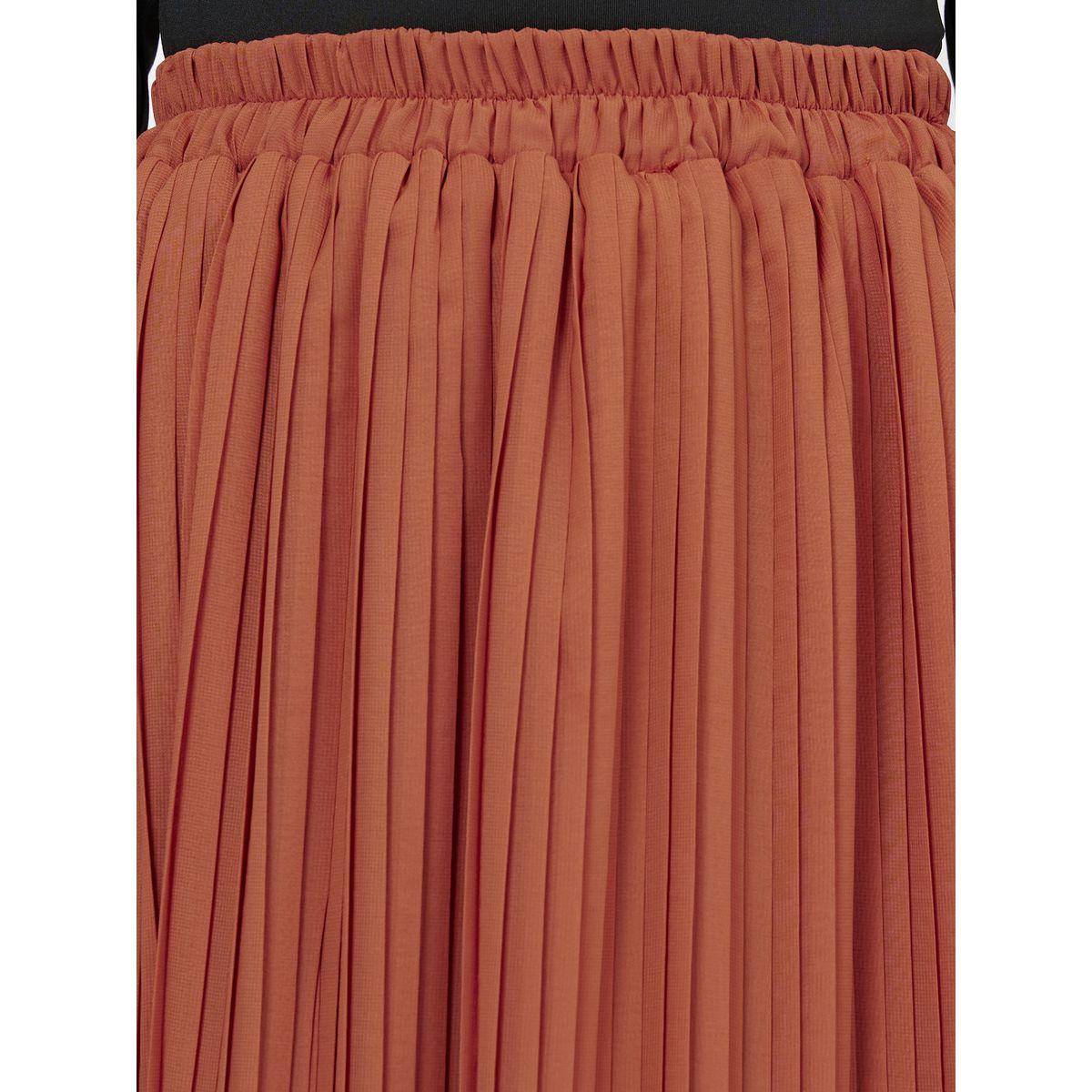 Styli Pleated A-Line Maxi Skirt-women-clothing-bottoms-skirts-image-3