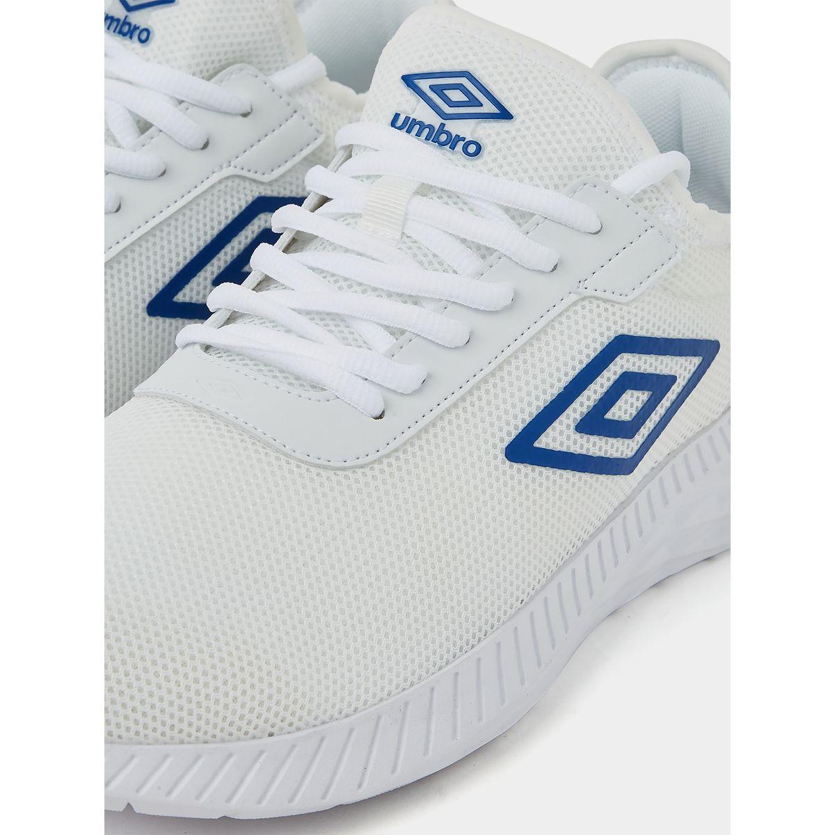 Umbro floaters sale