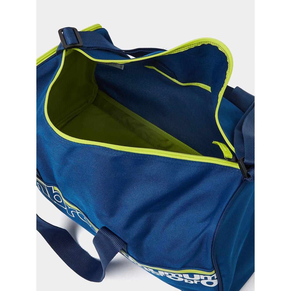 Umbro Spirito Locker Holdall Duffle Bag-men-bags-image-2