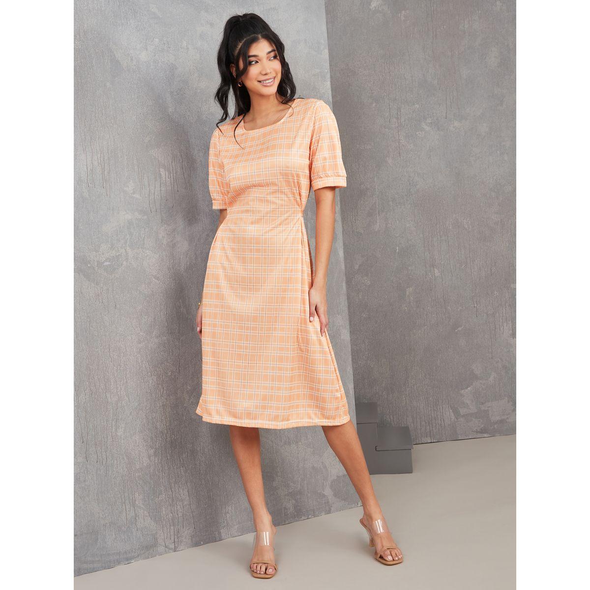 فستان بطول الركبة وياقة واسعة-women-clothing-dresses-image-2