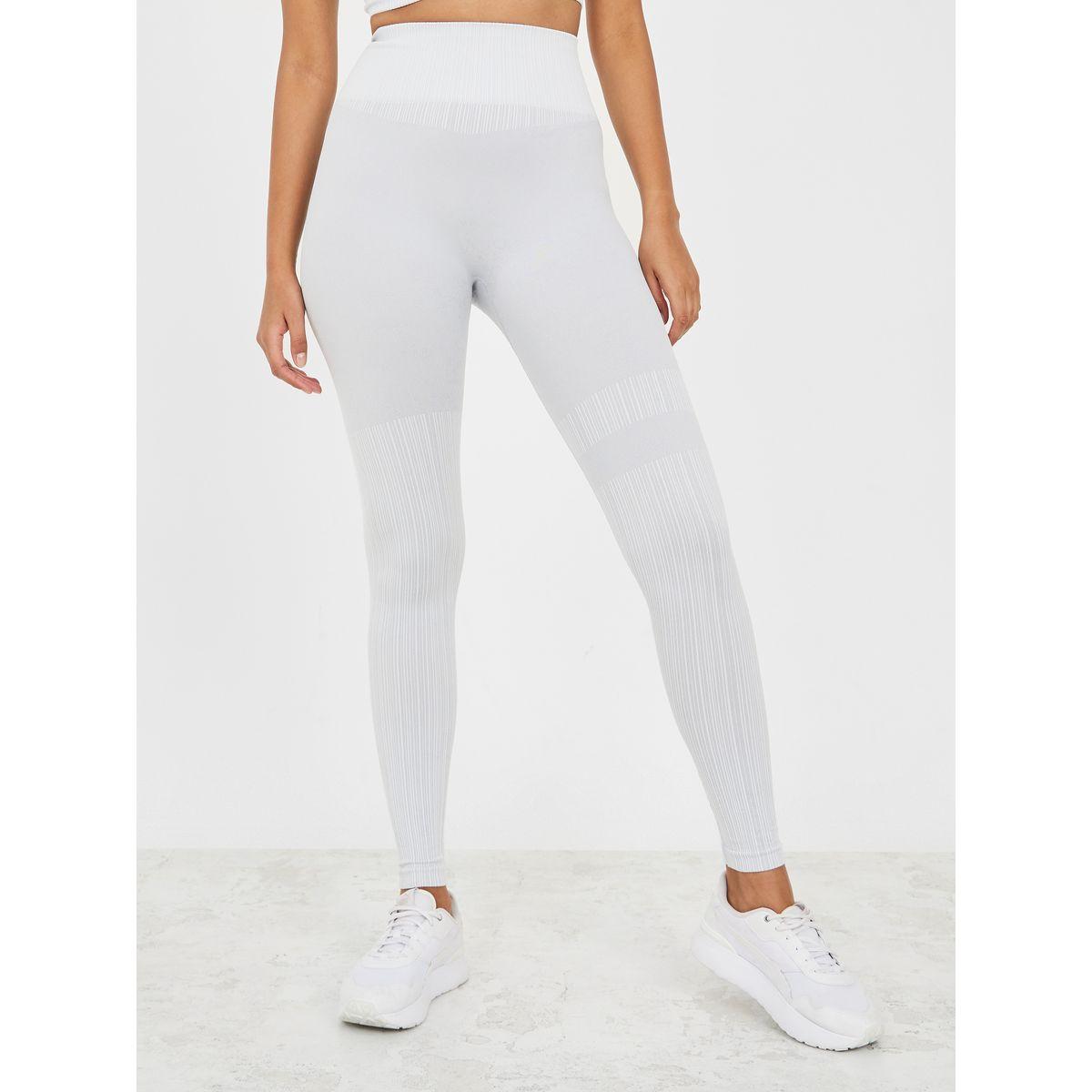 Styli Active Seamless Tonal Jacquard Peep Back Sports Bra & Active Leggings Set-sports-women-clothing-trackpantsandtracksuits-image-4