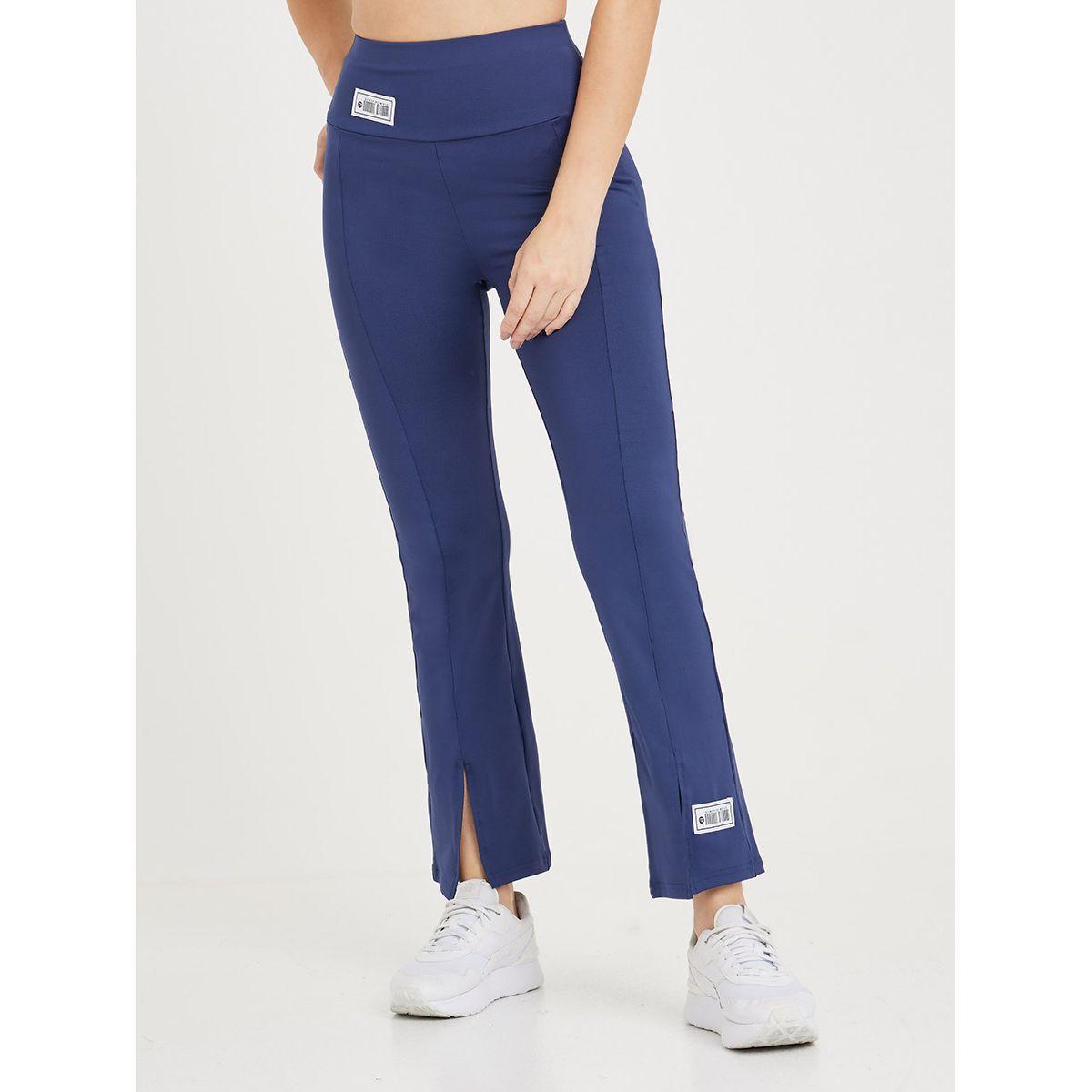 Styli Active Patch Detail Front Split Active Flared Legging-women-clothing-sportswearandactivewear-bottoms-image-3
