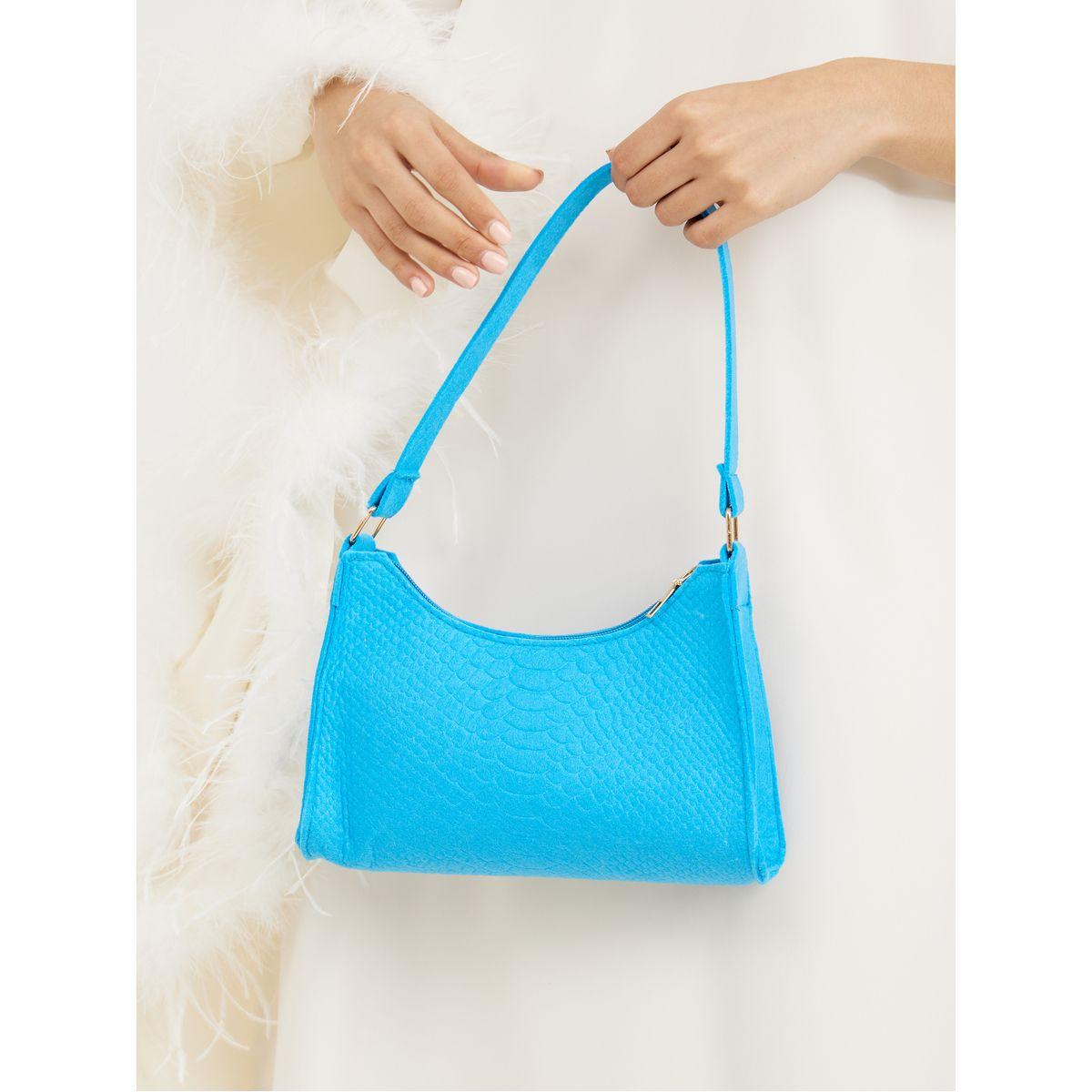 شنطة باجيت بتفاصيل بارزة الملمس-women-bagsandwallets-handbags-image-3