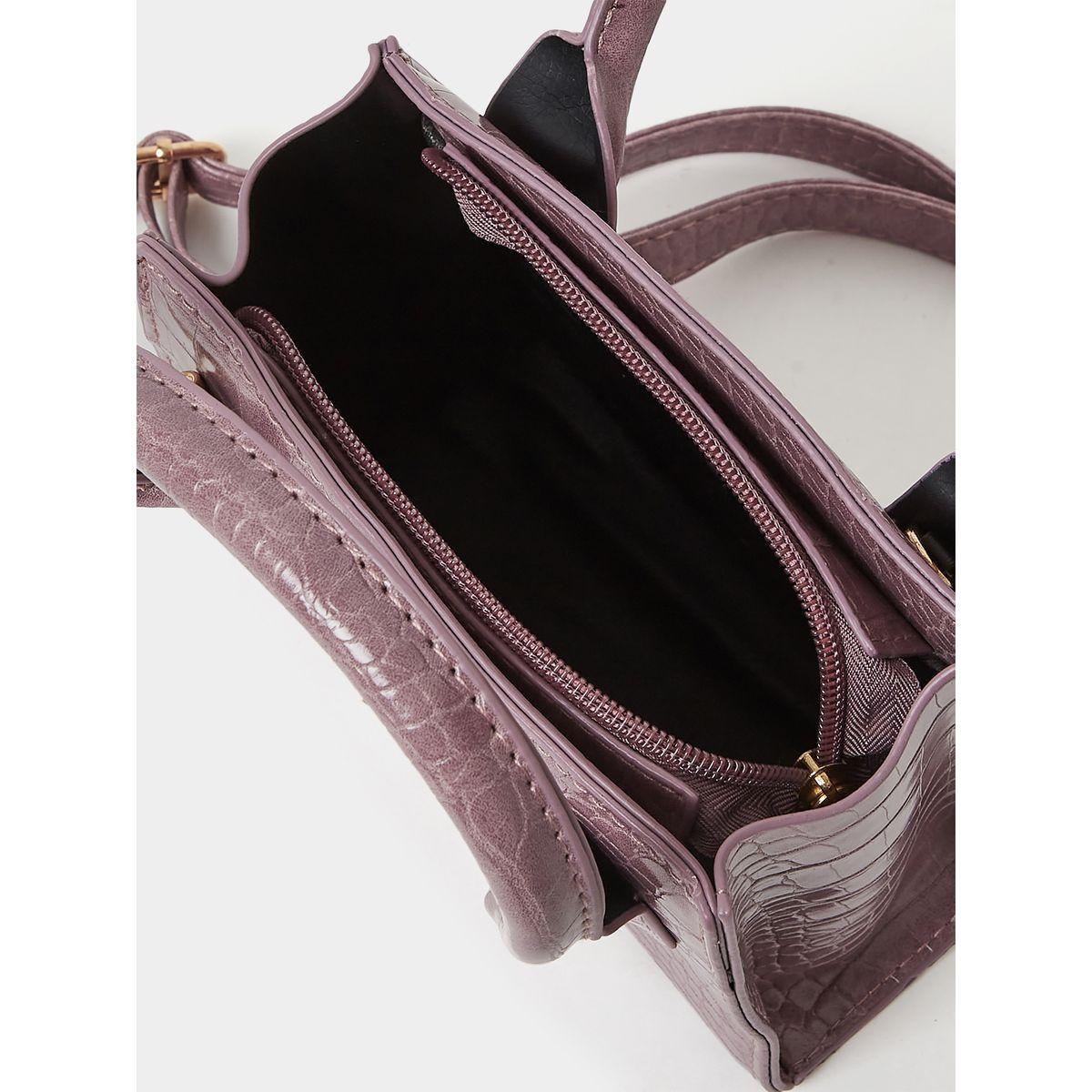 شنطة يد بتفاصيل بارزة الملمس-women-bagsandwallets-handbags-image-4