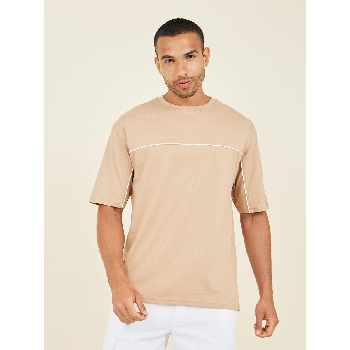 تيشيرت فضفاض بتداخلات مدروزة-men-clothing-tshirtsandpolos-tshirts-image-1