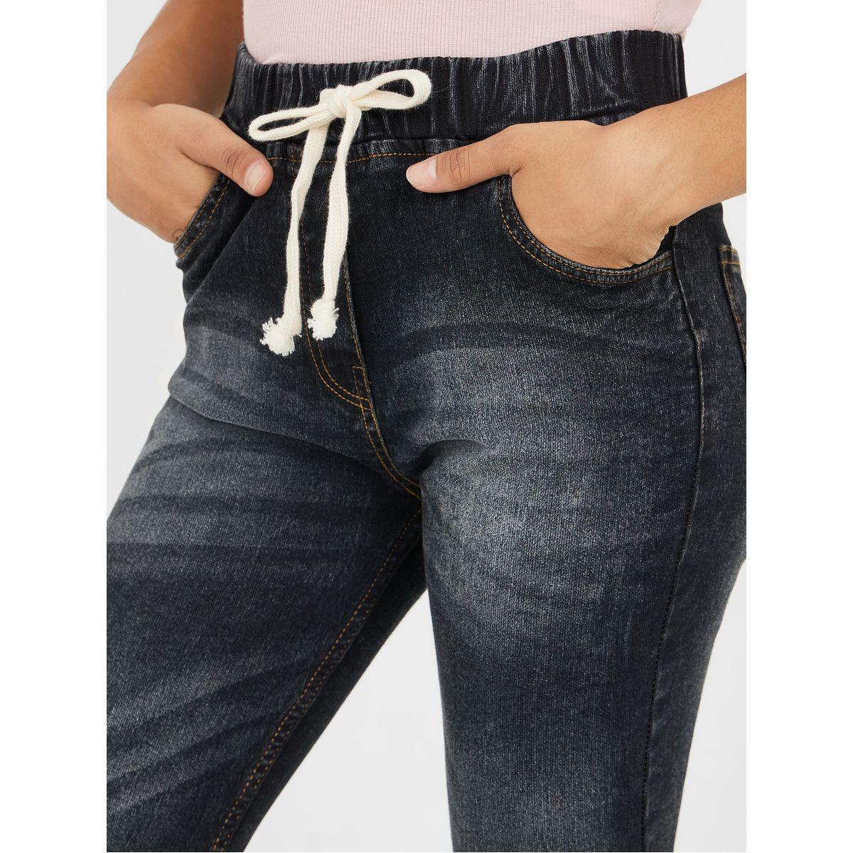 جوغر دنيم بقصة سليم فت-women-clothing-bottoms-jeans-image-3