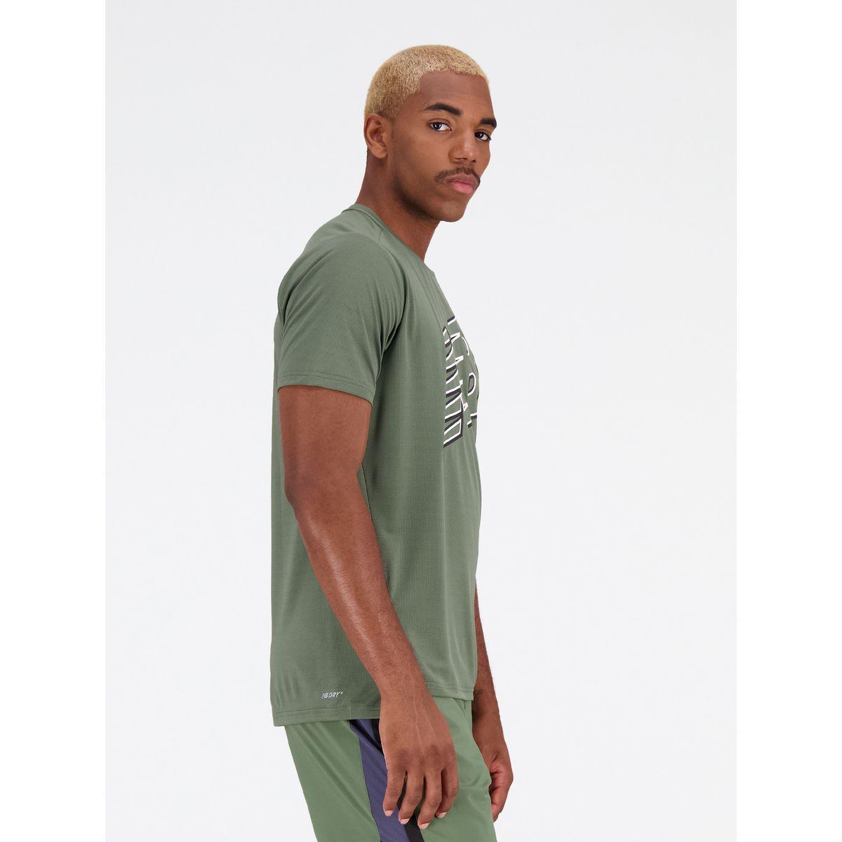 تيشيرت رياضي مطبع بشعار الماركة-men-clothing-sportswearandactivewear-tshirtsandpolos-image-3