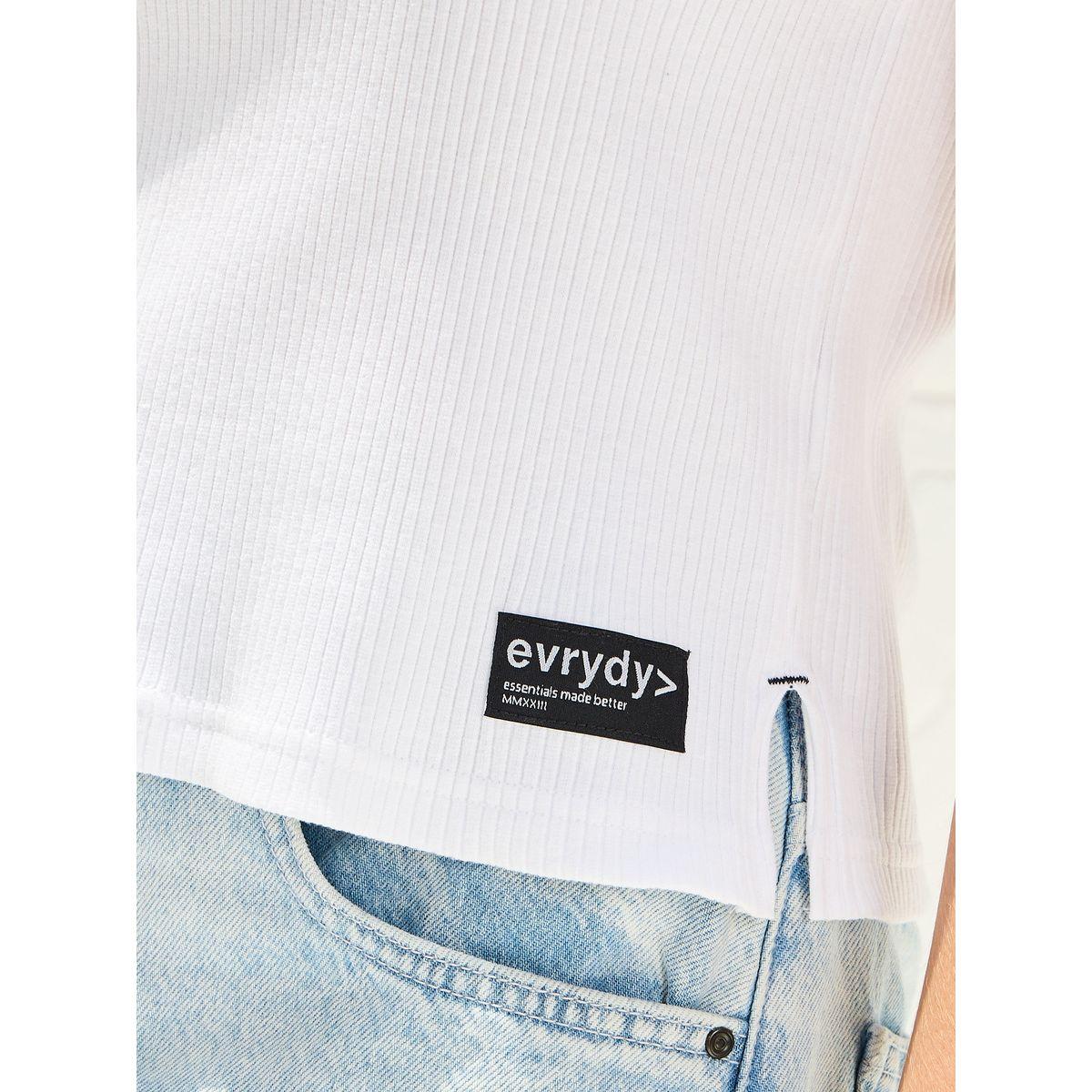 Styli Elevate Regular Fit Crop Ribbed Polo T-Shirt with Side Slit-women-clothing-tshirts-image-4