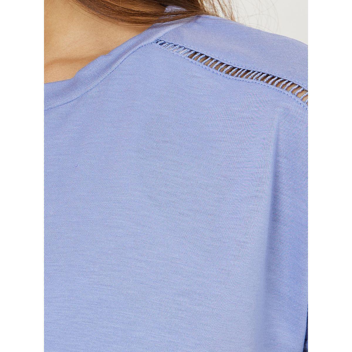 تيشيرت بقصة عادية وفتحات-women-clothing-tshirts-image-4