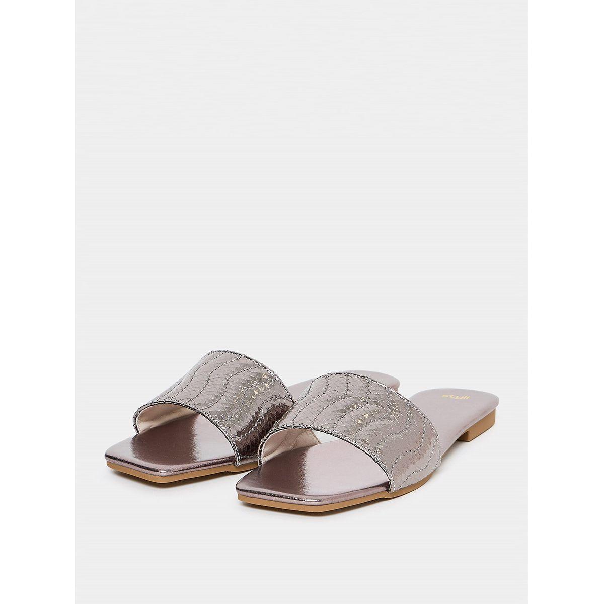 Styli Snake Texture Strap Flat Sandal-women-shoes-sandals-flats-image-5