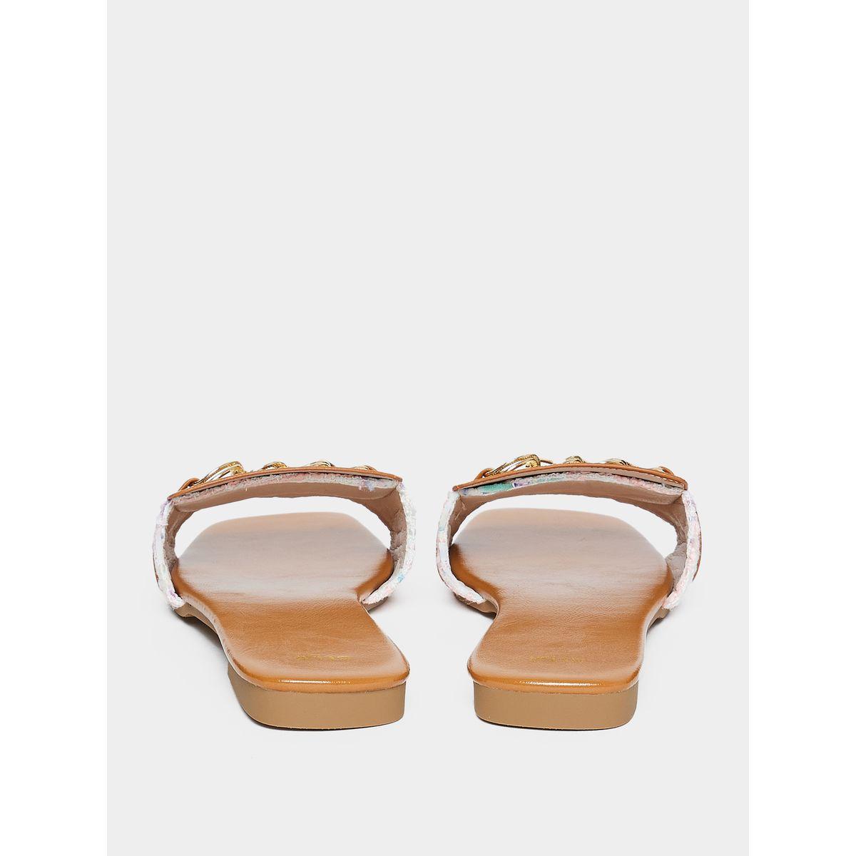 صندل فلات بسير مزين بحلية-women-shoes-sandals-flats-image-4