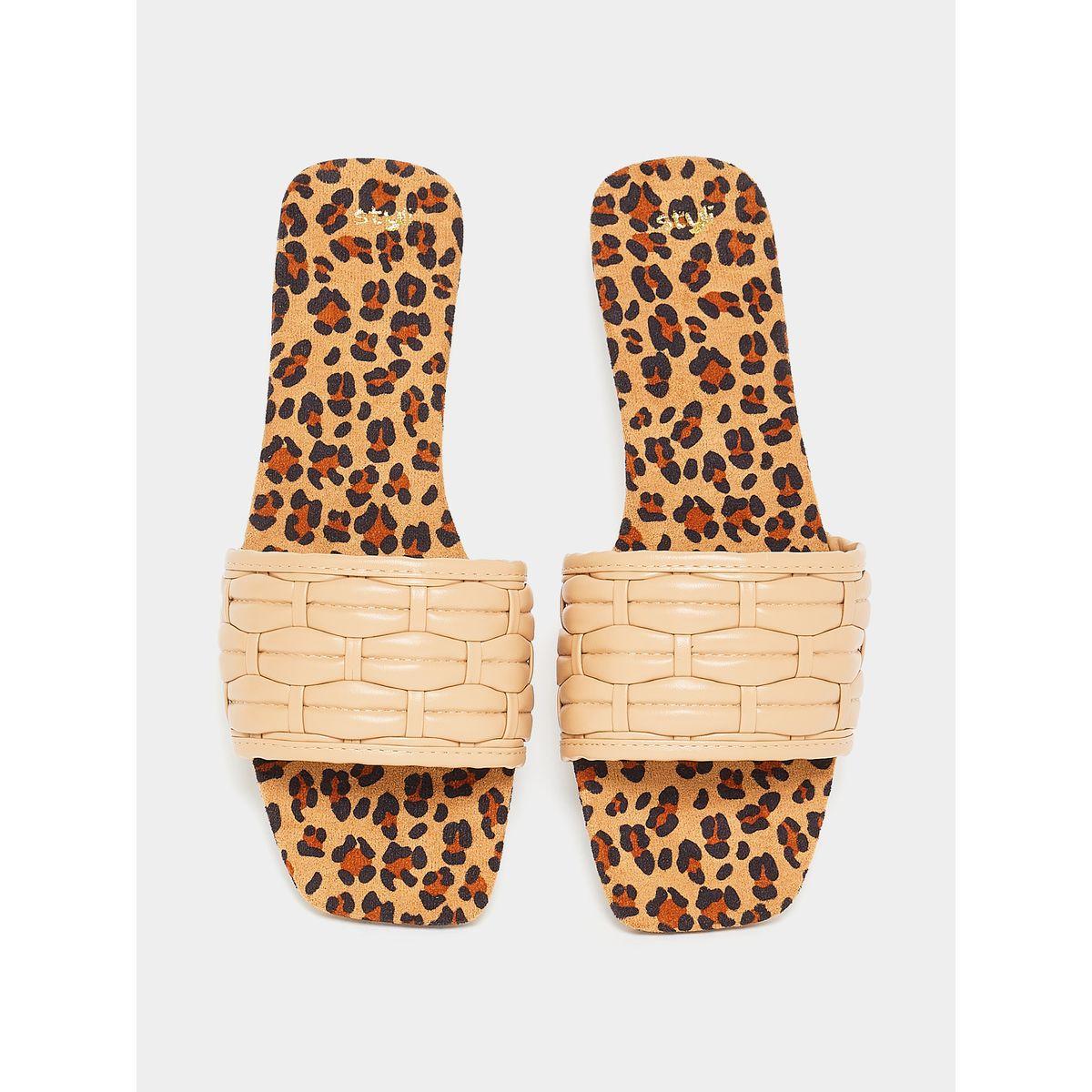 صندل فلات مطبع بطبعة حيوان-women-shoes-sandals-flats-image-5