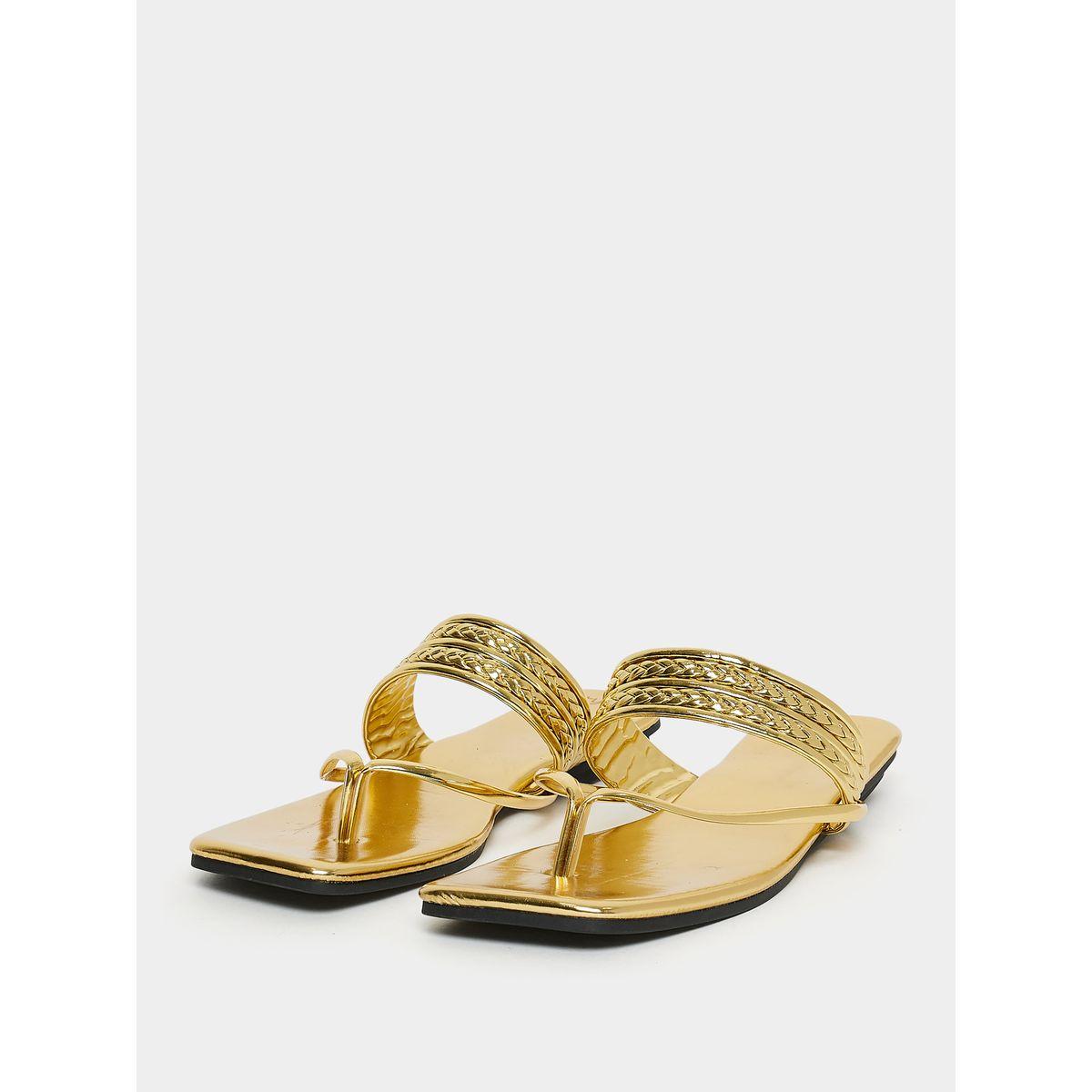 صندل فلات بتفاصيل بارزة الملمس-women-shoes-sandals-flats-image-3