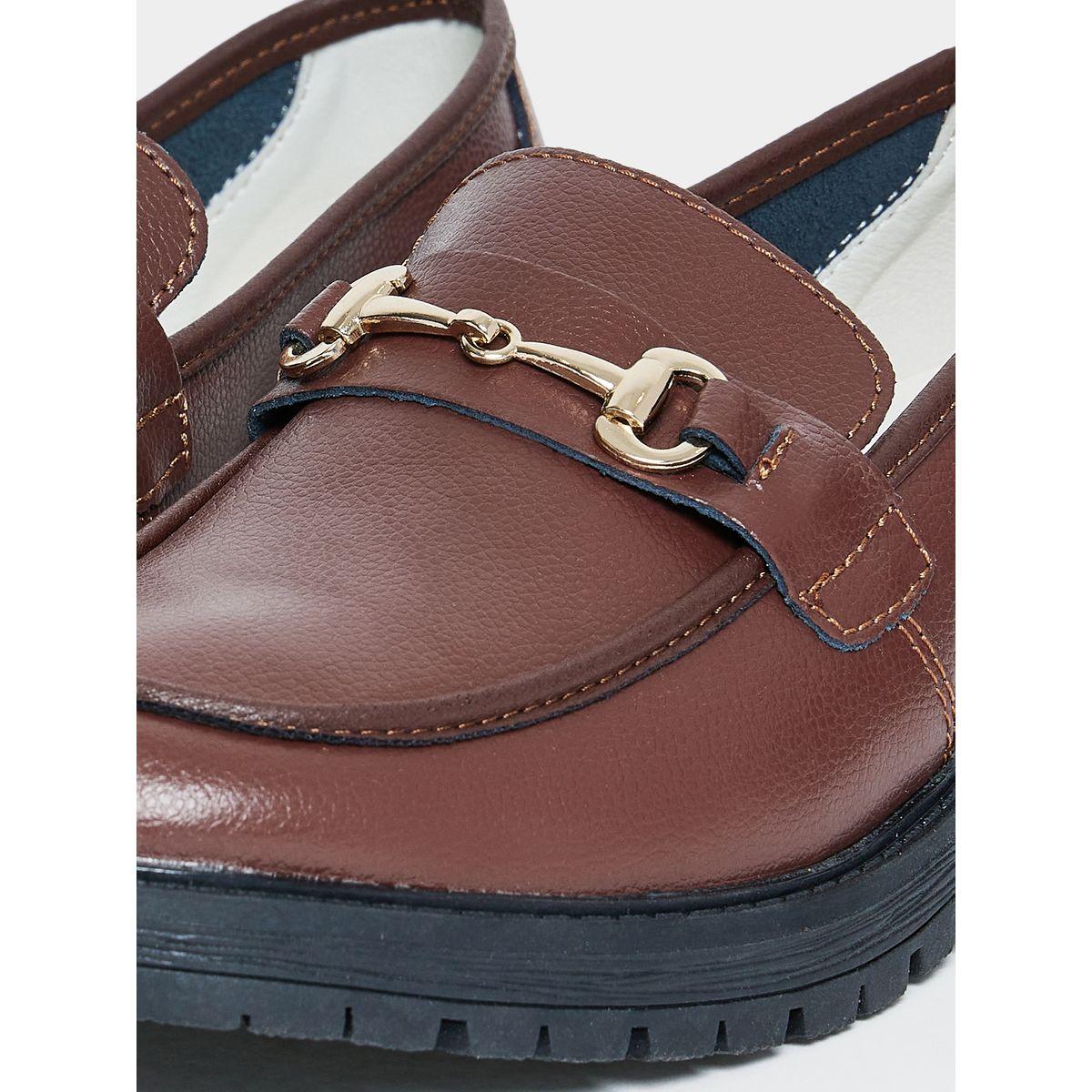 Styli Metal Link Accent Round Toe Loafers-women-shoes-loafersandmoccasins-image-5