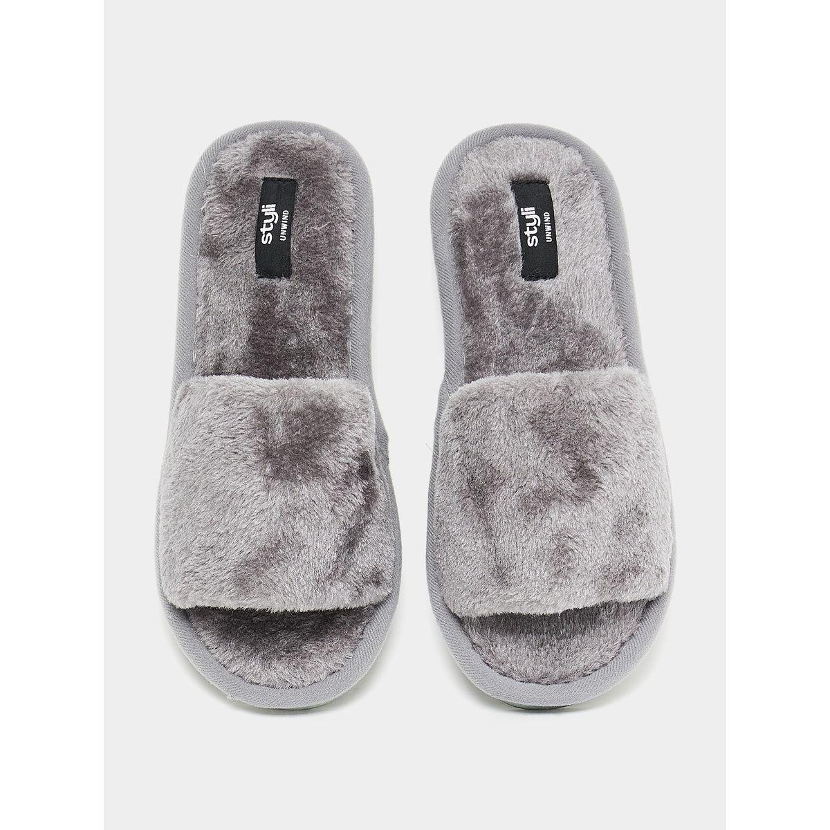 شبشب غرفة نوم مزين بفرو-women-shoes-bedroomslippers-image-4
