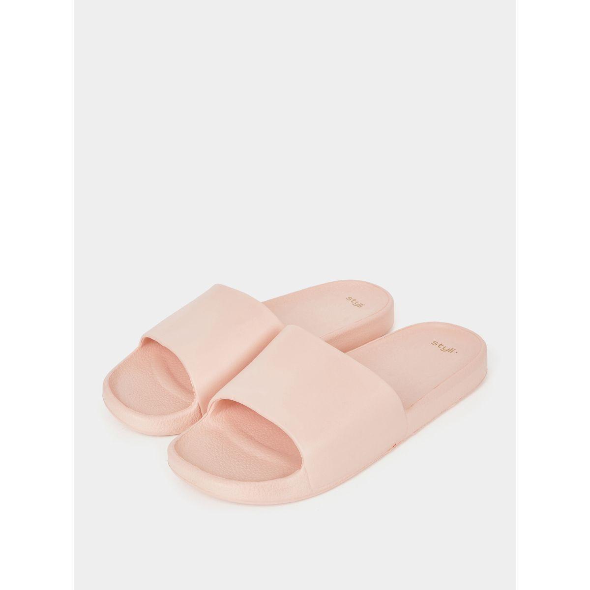 شبشب بسير عريض-women-shoes-flipflopsandslides-image-2
