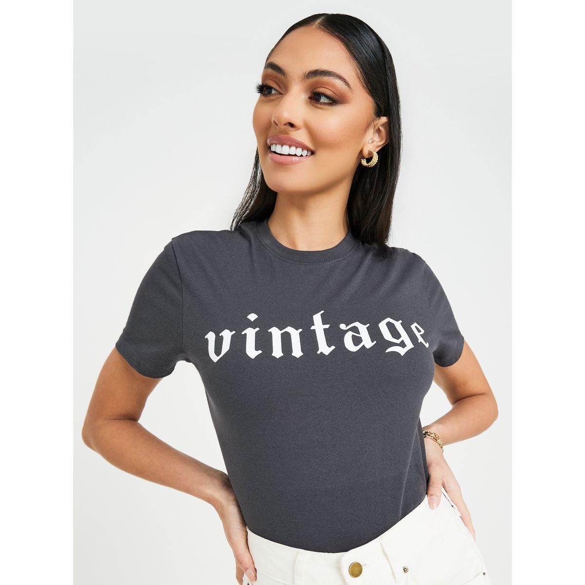 تيشيرت مطبع بطبعة كتابة-women-clothing-tshirts-image-1