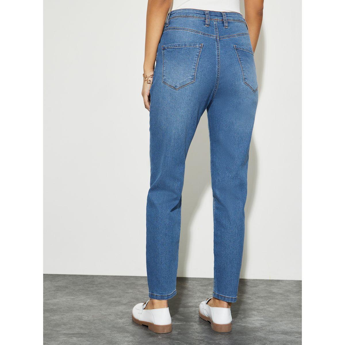 جينز بقصة موم وخصر عالي-women-clothing-bottoms-jeans-image-5