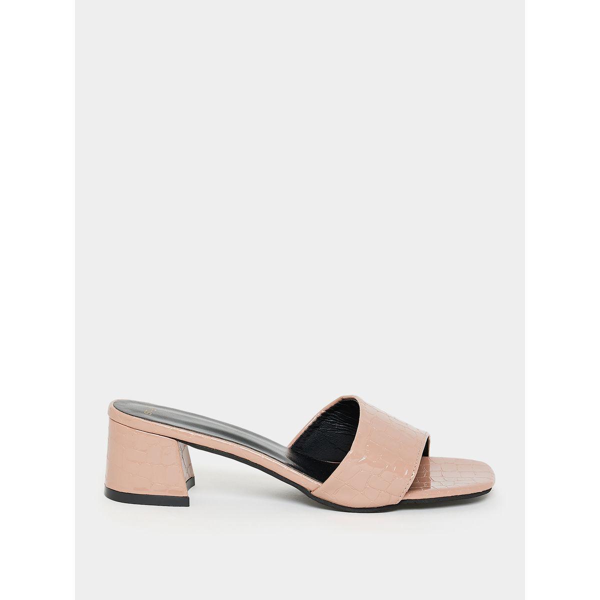 صندل بتفاصيل بارزة الملمس-women-shoes-heels-image-2