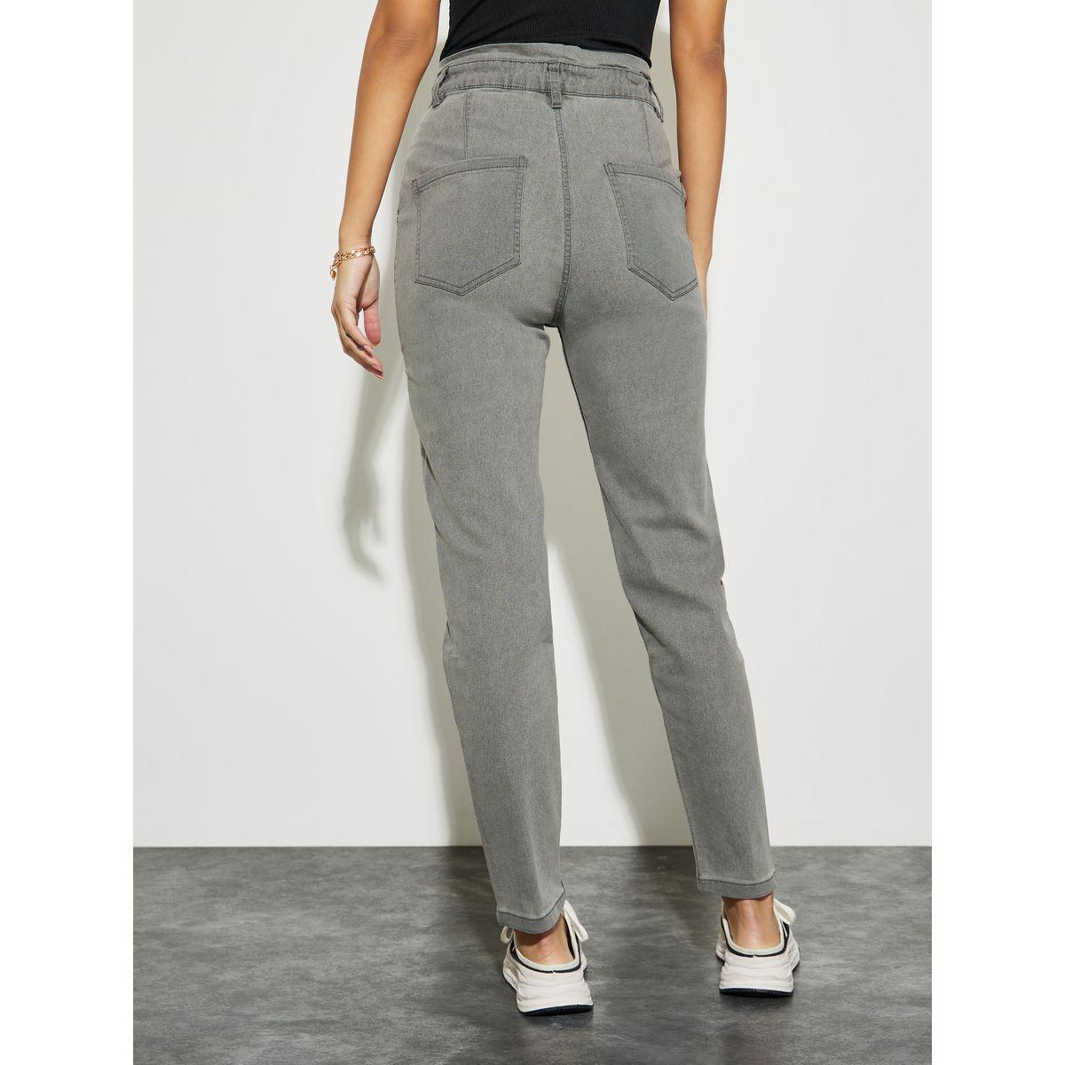 جينز بقصة موم وخصر بيبر باغ-women-clothing-bottoms-jeans-image-5