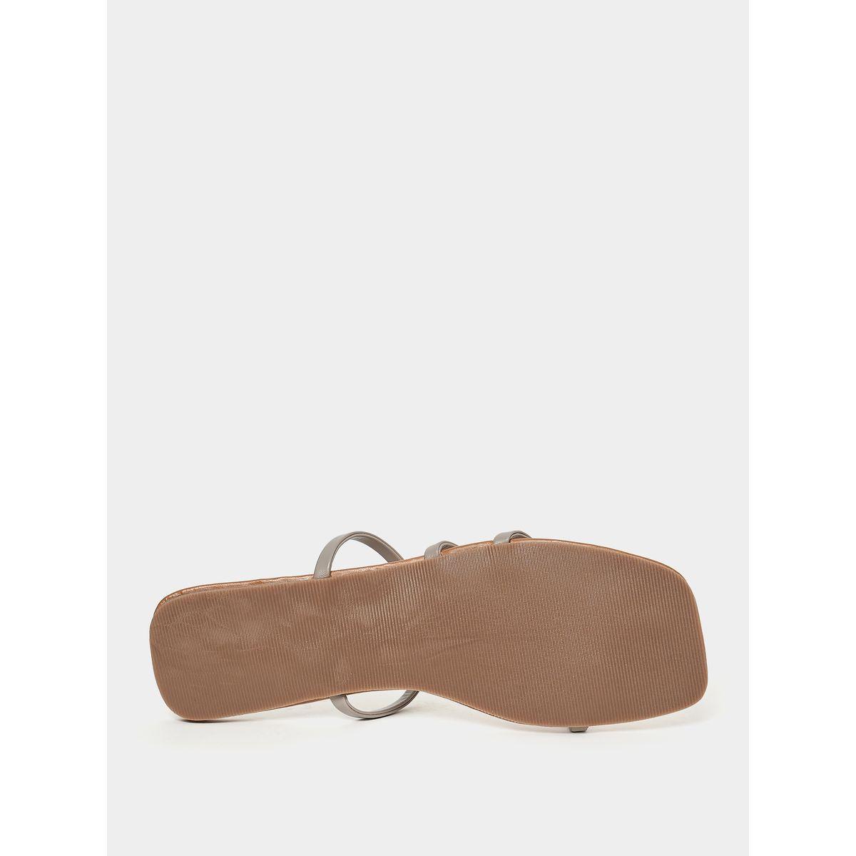 صندل فلات بسيور رفيعة-women-shoes-sandals-flats-image-7