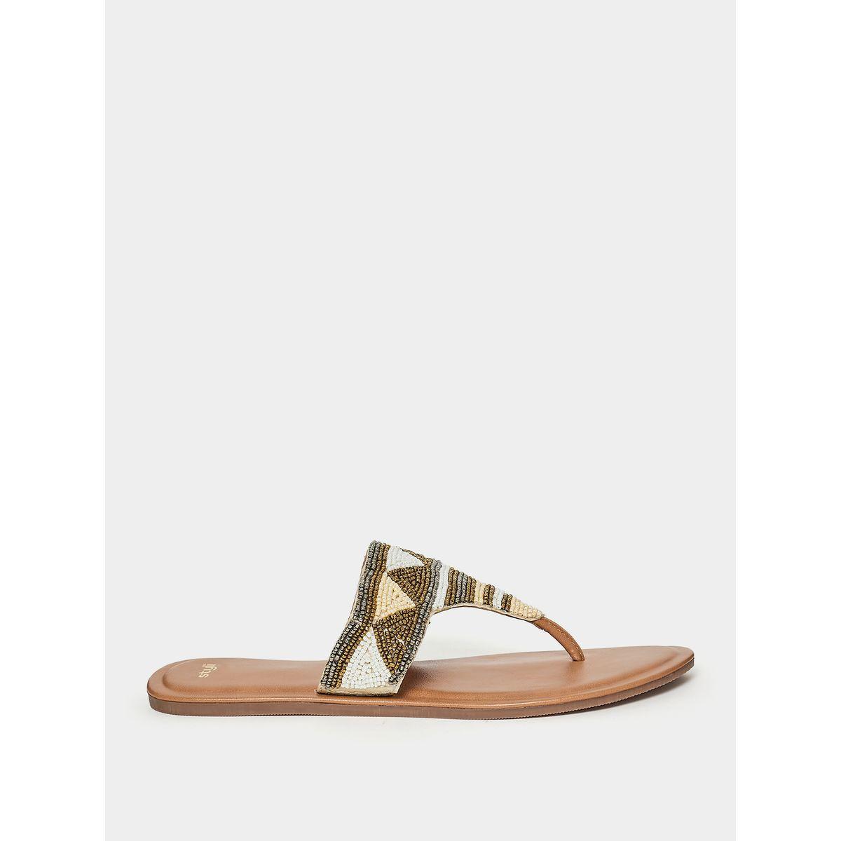 صندل فلات بسير مزين بالخرز-women-shoes-sandals-flats-image-2