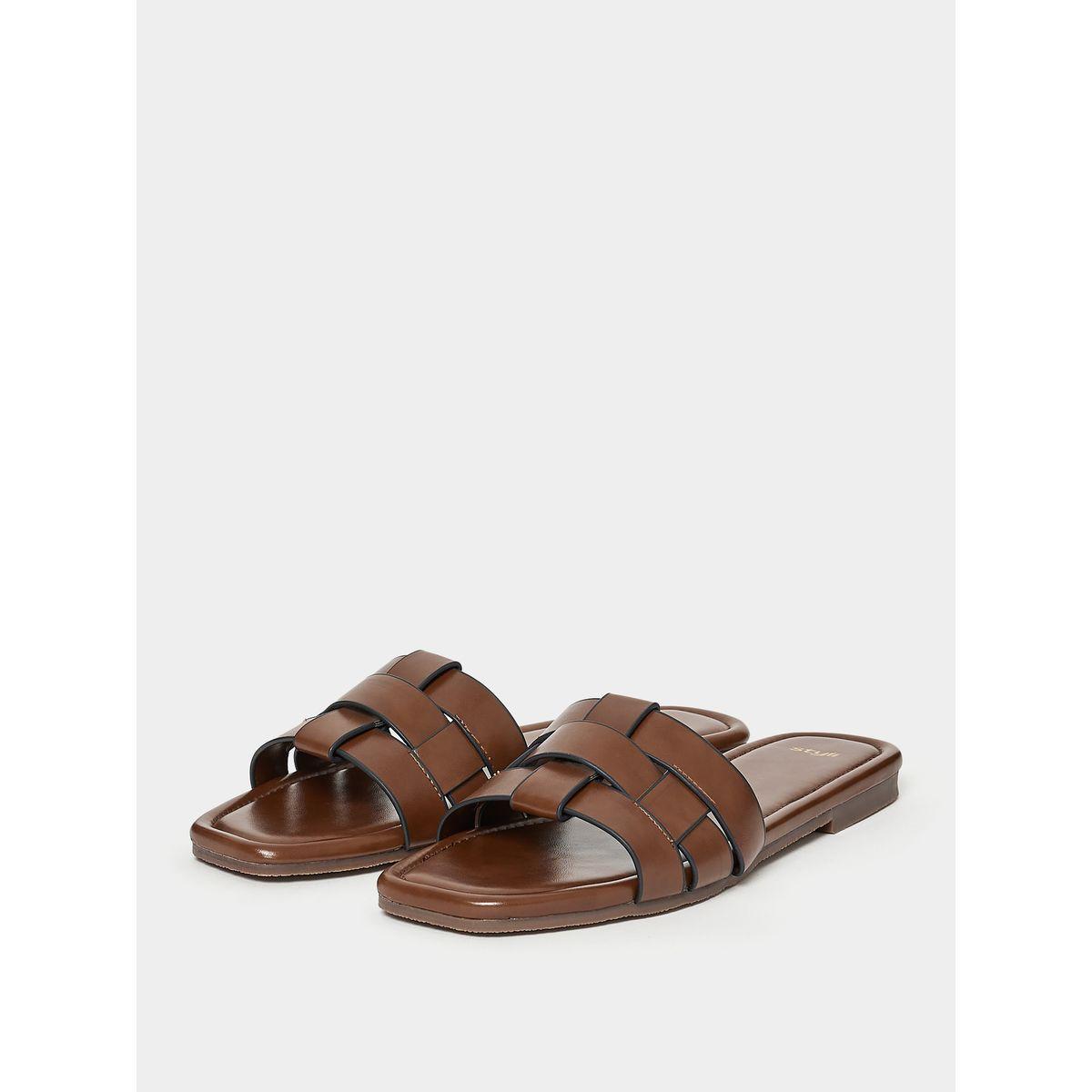 Styli Tailored Band Interlocked Flat Sandals-women-shoes-sandals-flats-image-3