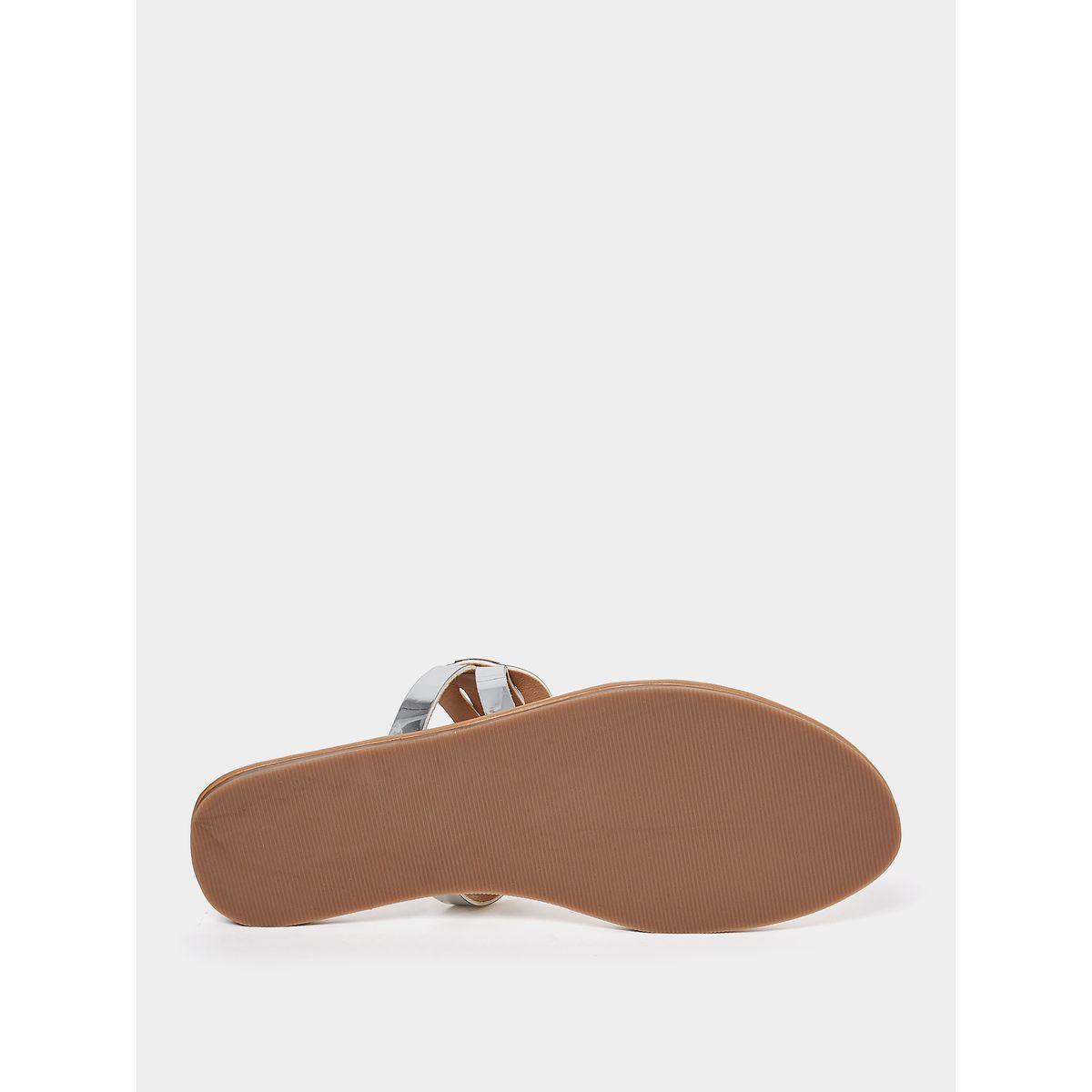 Styli Metallic Detail Toe Cut Flat Sandal-women-shoes-sandals-flats-image-6