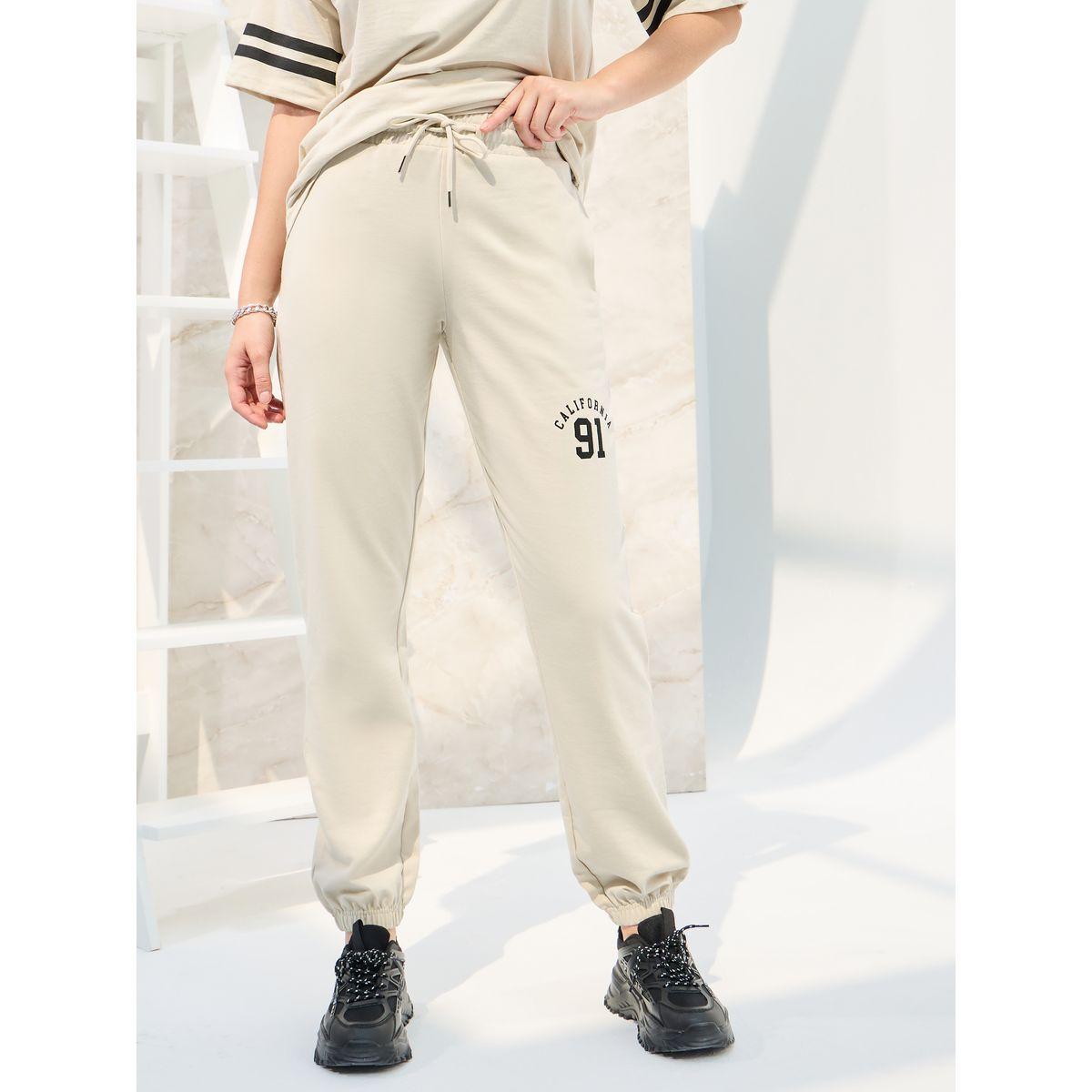 طقم منسق من ( جوغر + تيشيرت )-women-clothing-coordsets-image-4