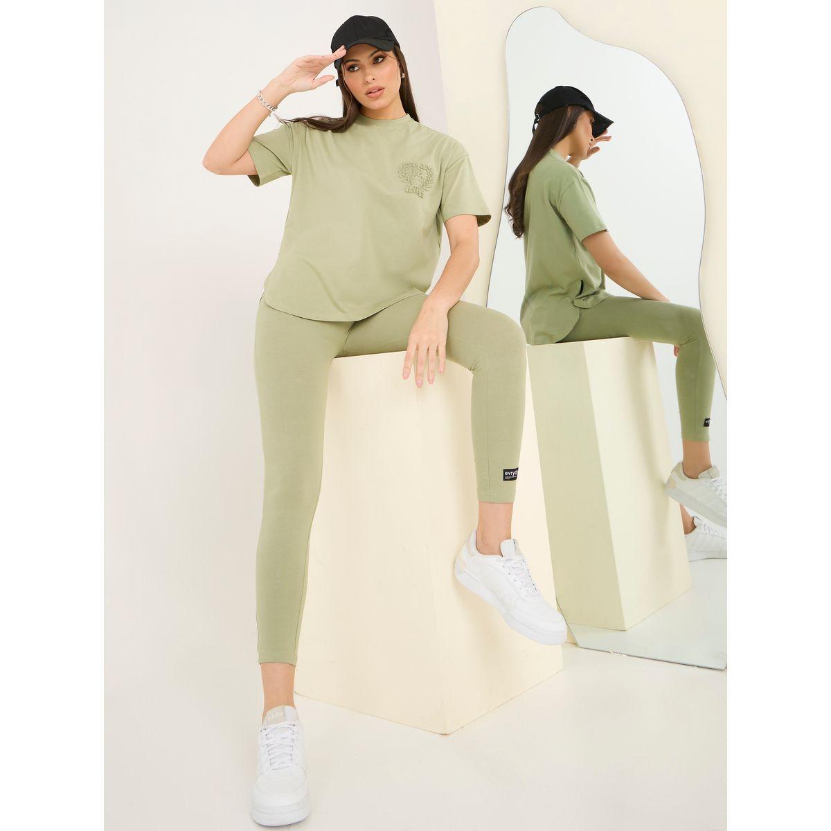 طقم منسق من ( ليقنز + تيشيرت )-women-clothing-coordsets-image-1