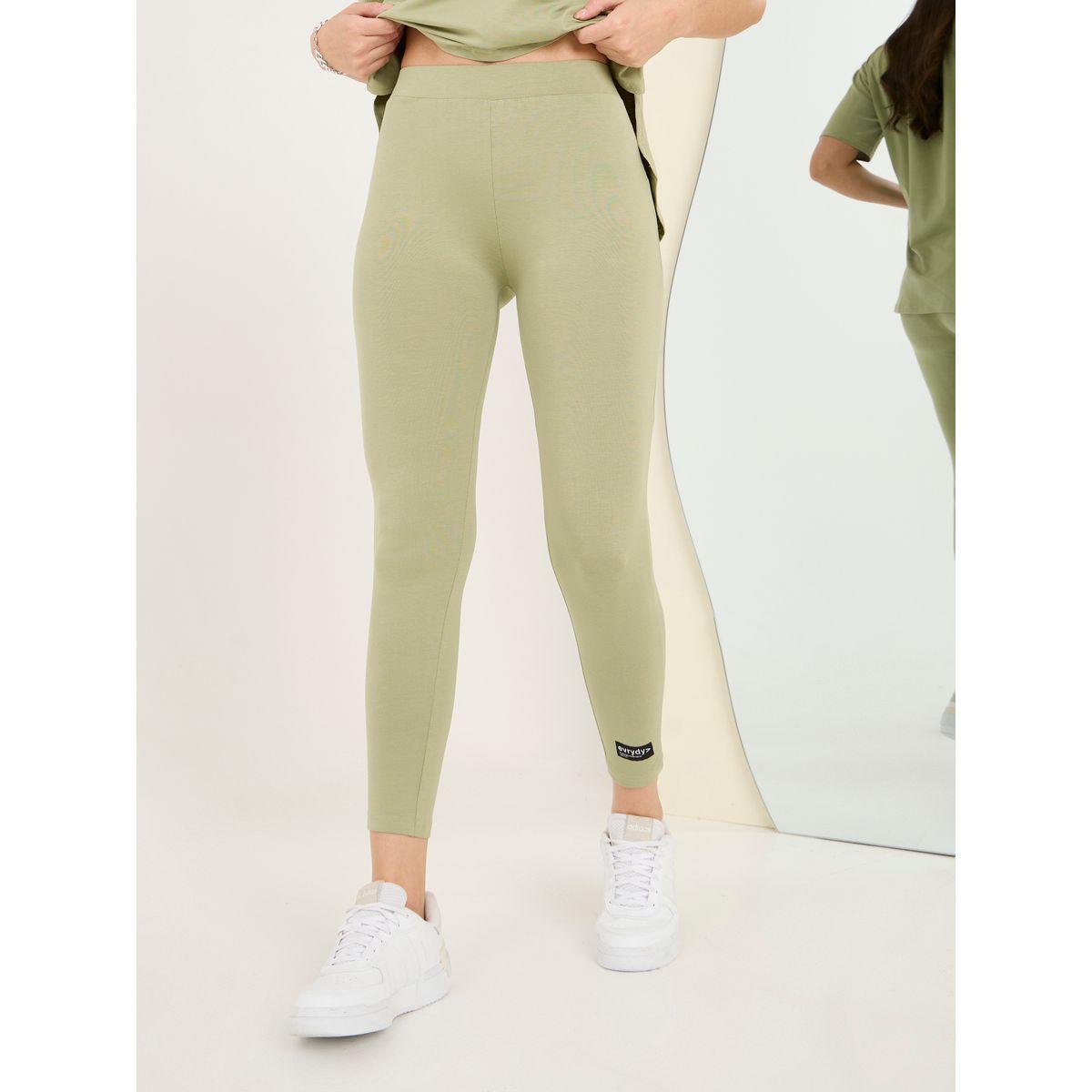 طقم منسق من ( ليقنز + تيشيرت )-women-clothing-coordsets-image-4