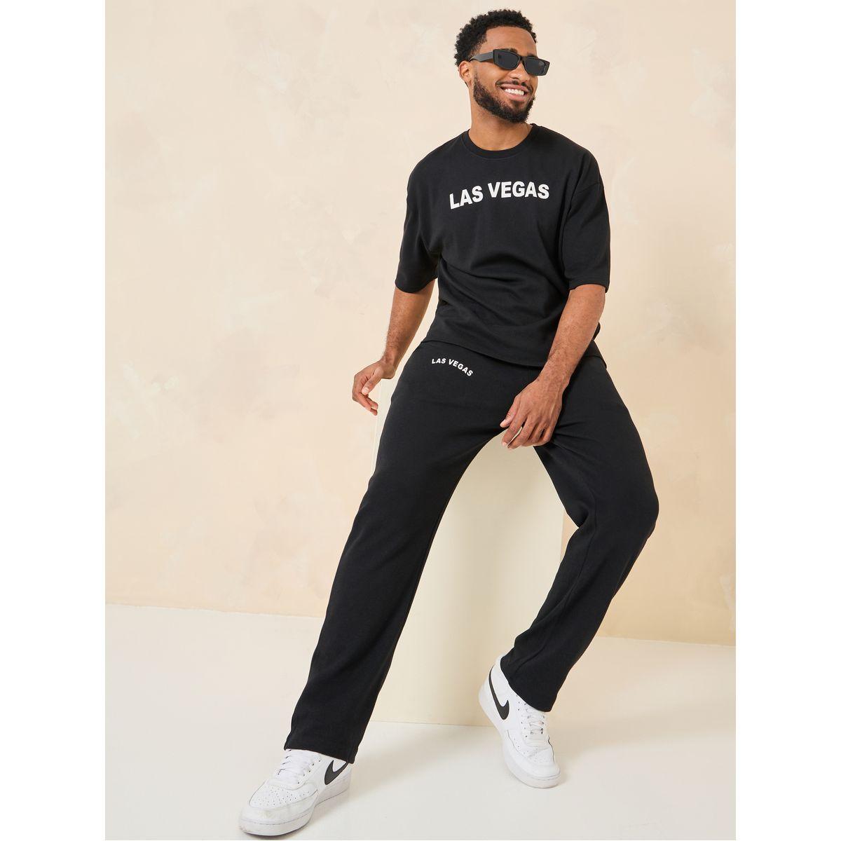 طقم منسق من ( جوغر + تيشيرت )-men-clothing-coordsets-image-1