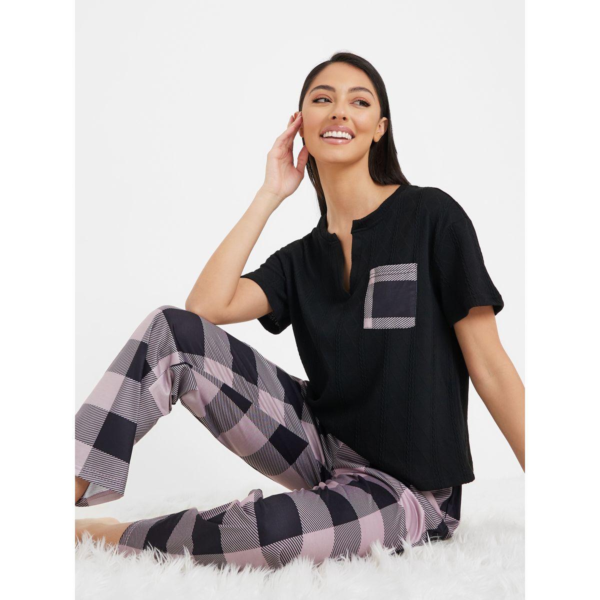 طقم بيجاما من ( تيشيرت + بنطال )-women-clothing-nightwear-pyjamas-longsets-image-1