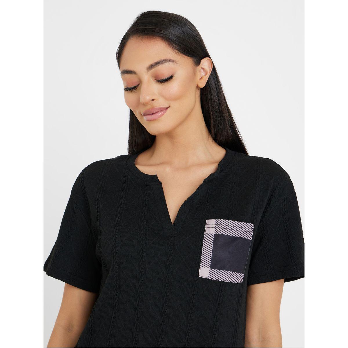 Styli Unwind Printed Pocket Detail T-shirt and Checked Pyjama Set-women-clothing-nightwear-pyjamas-longsets-image-4