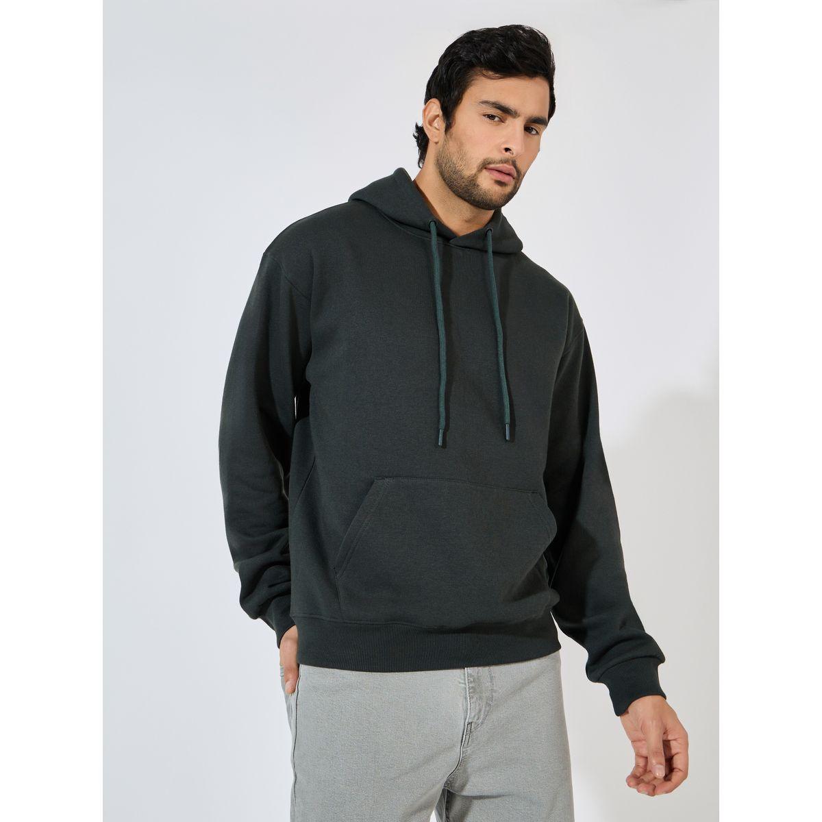 هودي فليس بقصة مريحة وجيوب كانجارو-men-winterwear-hoodiesandsweatshirts-image-1