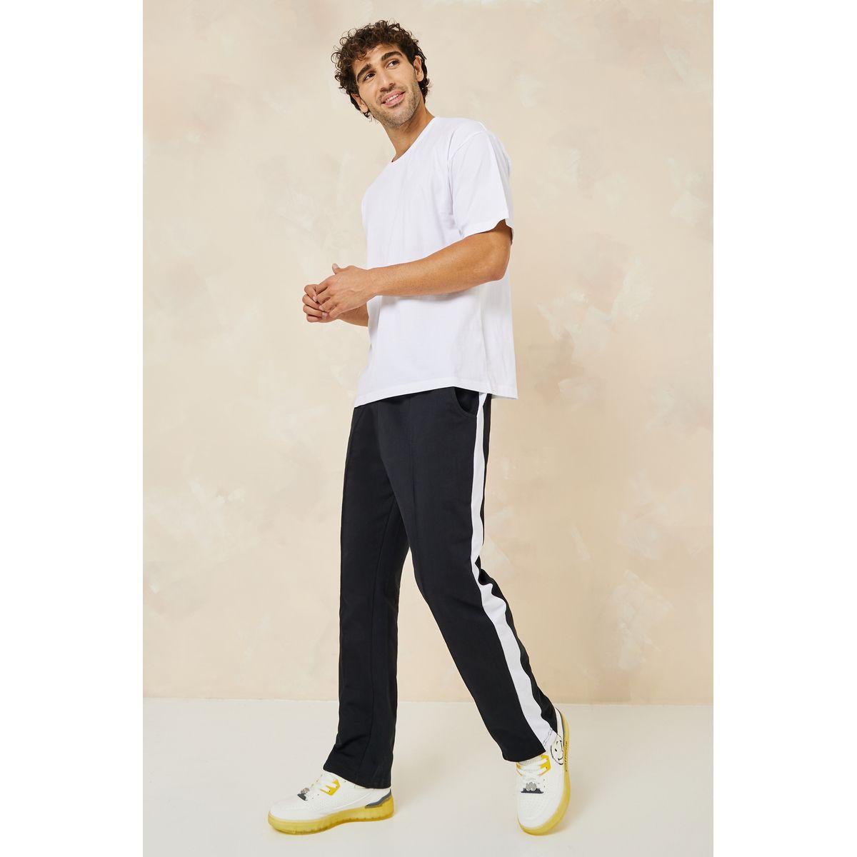 جوغر بقصة مستقيمة وحزوز-men-clothing-bottoms-joggers-image-1