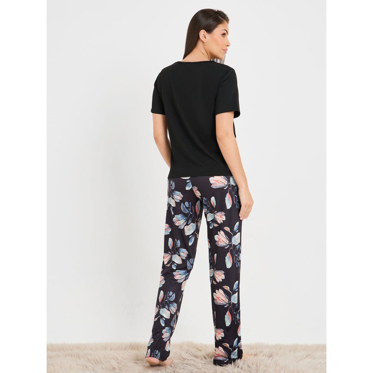 Styli Unwind Solid Tee & Floral Straight Leg Pyjama Set-women-clothing-nightwear-pyjamas-longsets-image-6