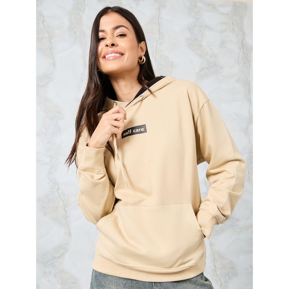 هودي مطبع بكتابة وقصة عادية-women-winterwear-hoodiesandsweatshirts-hoodies-image-1