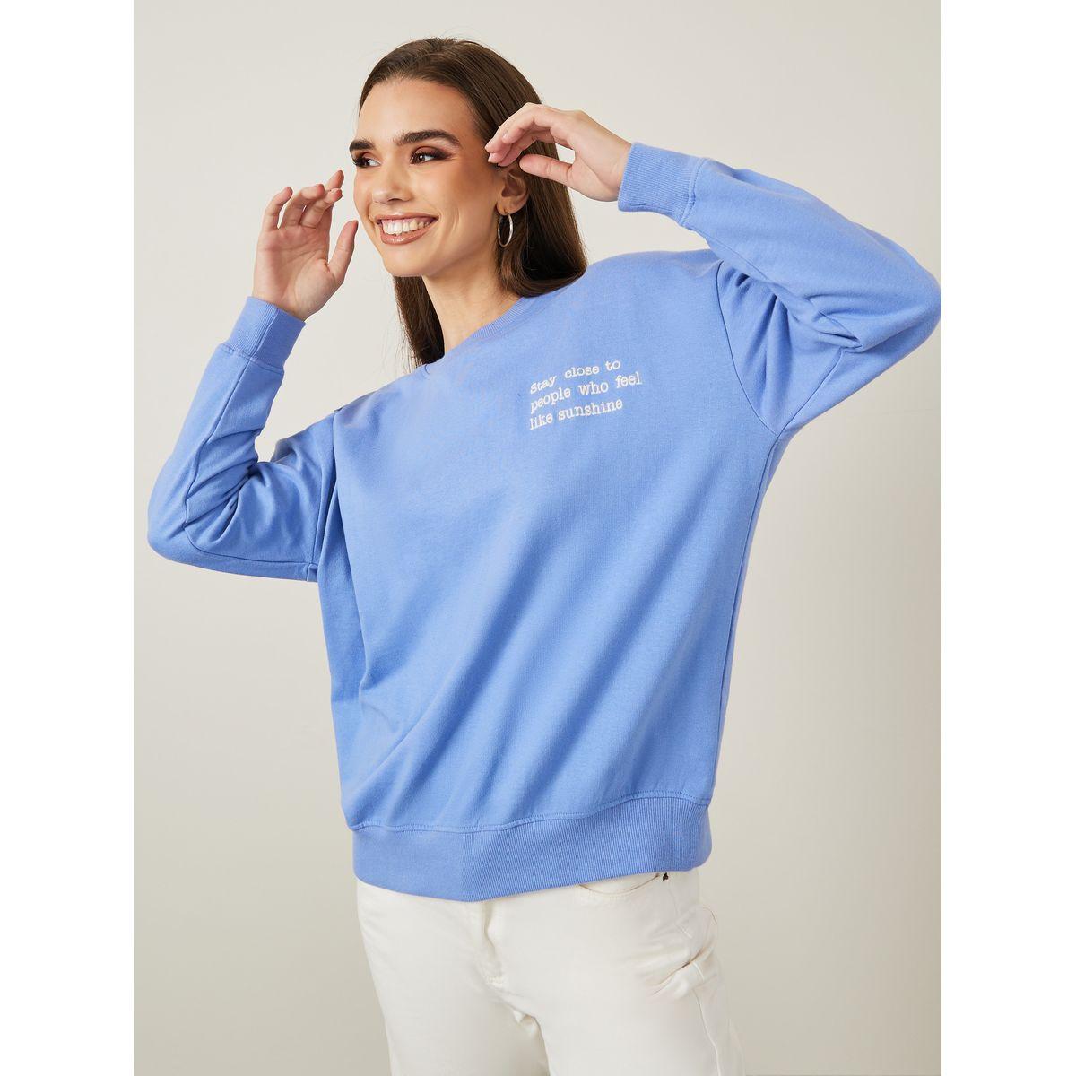 سويت شيرت واسع بكتابة مطرزة-women-winterwear-hoodiesandsweatshirts-sweatshirts-image-1
