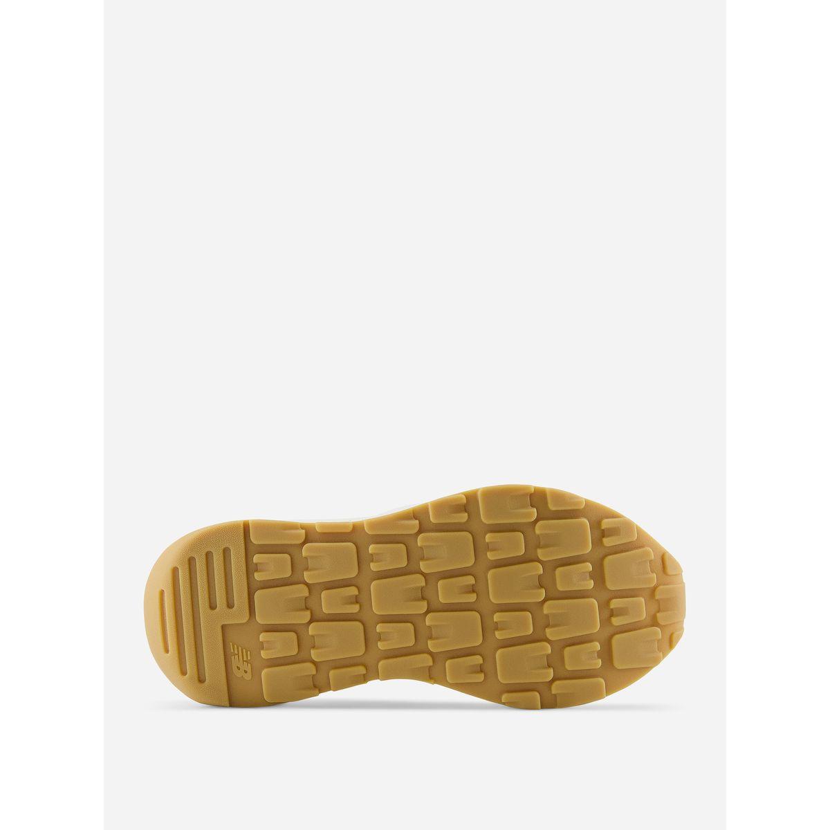 New Balance 5740 Suede Upper Sneakers-sports-women-shoes-image-4